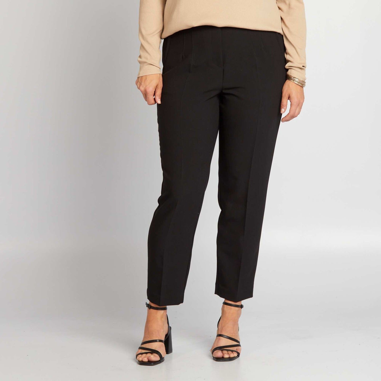 High-waisted cigarette trousers black