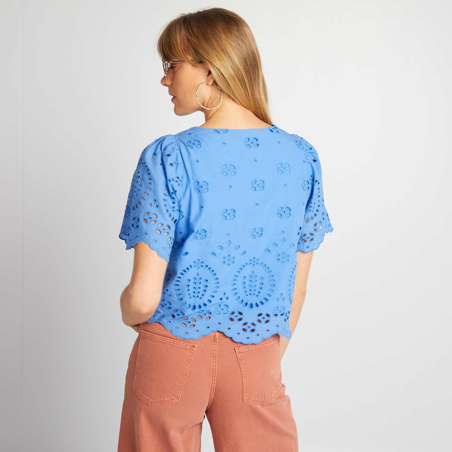 Embroidered blouse with bows at the front BLUE