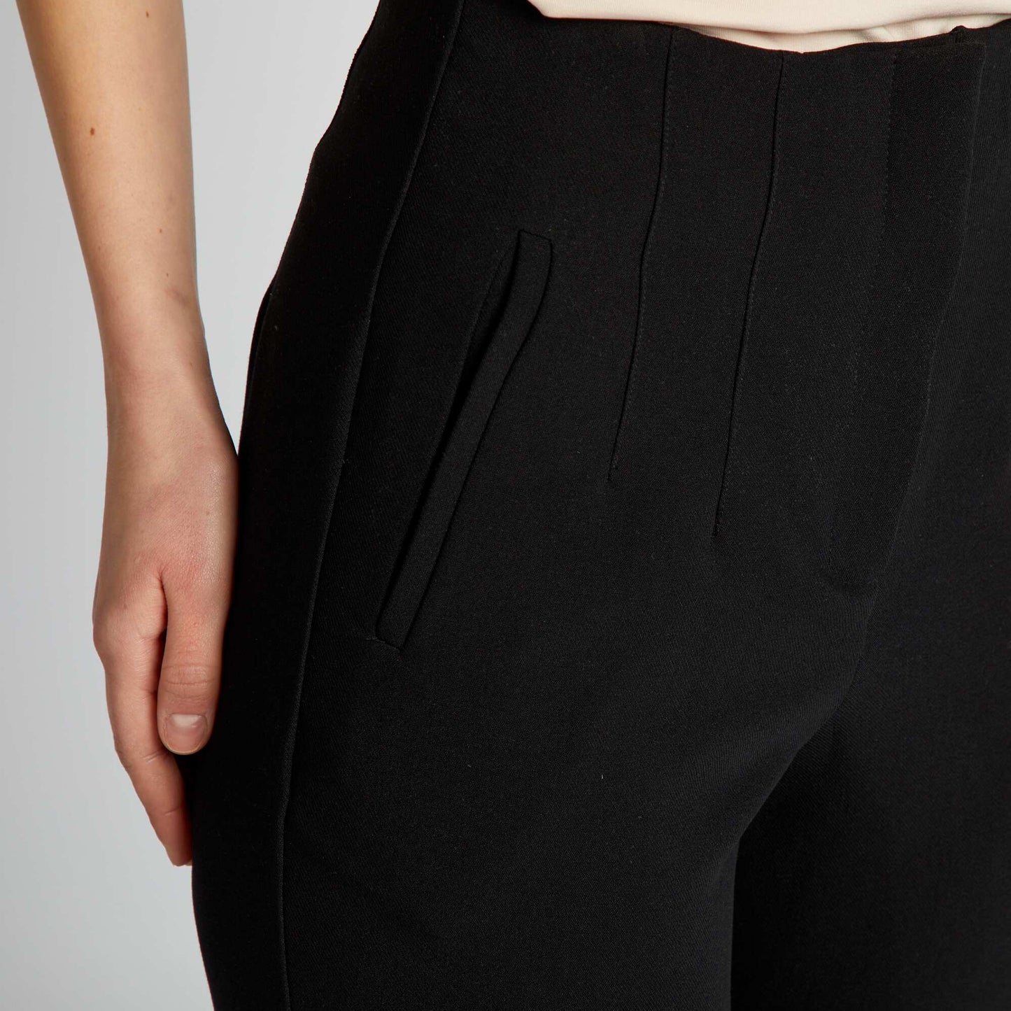 High-waisted straight-leg trousers black