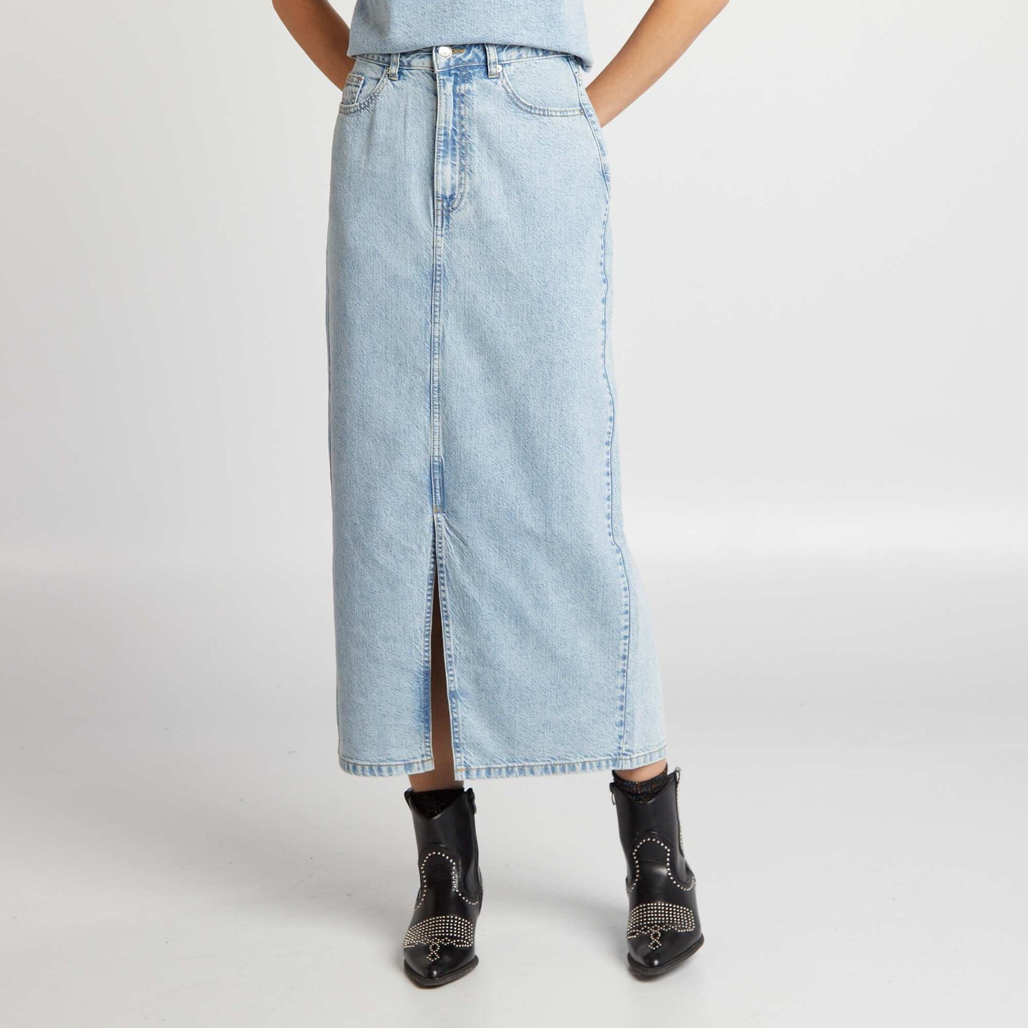 High-waisted long denim skirt BLUE