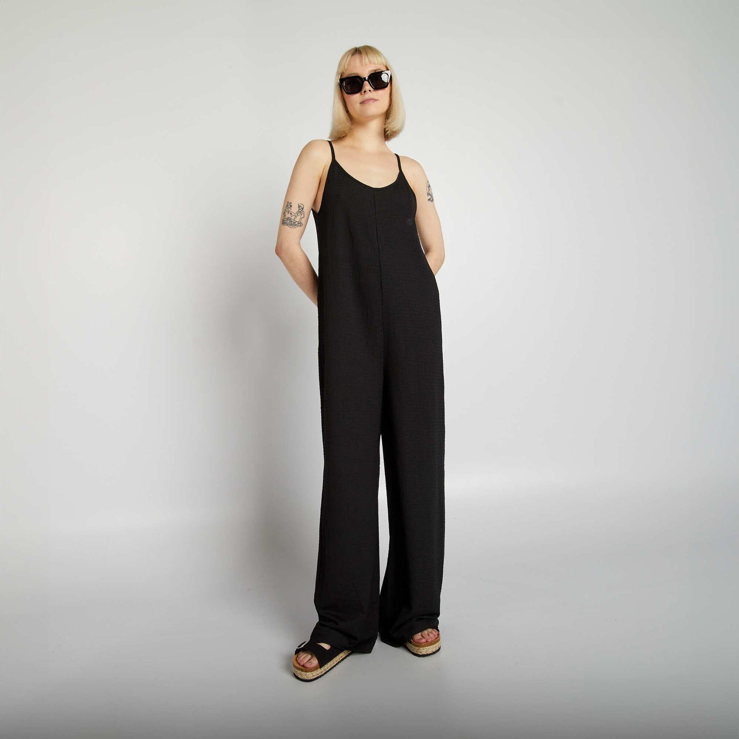 Stretch knit fabric wide-leg jumpsuit black