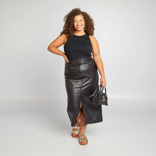 Faux leather pencil skirt black