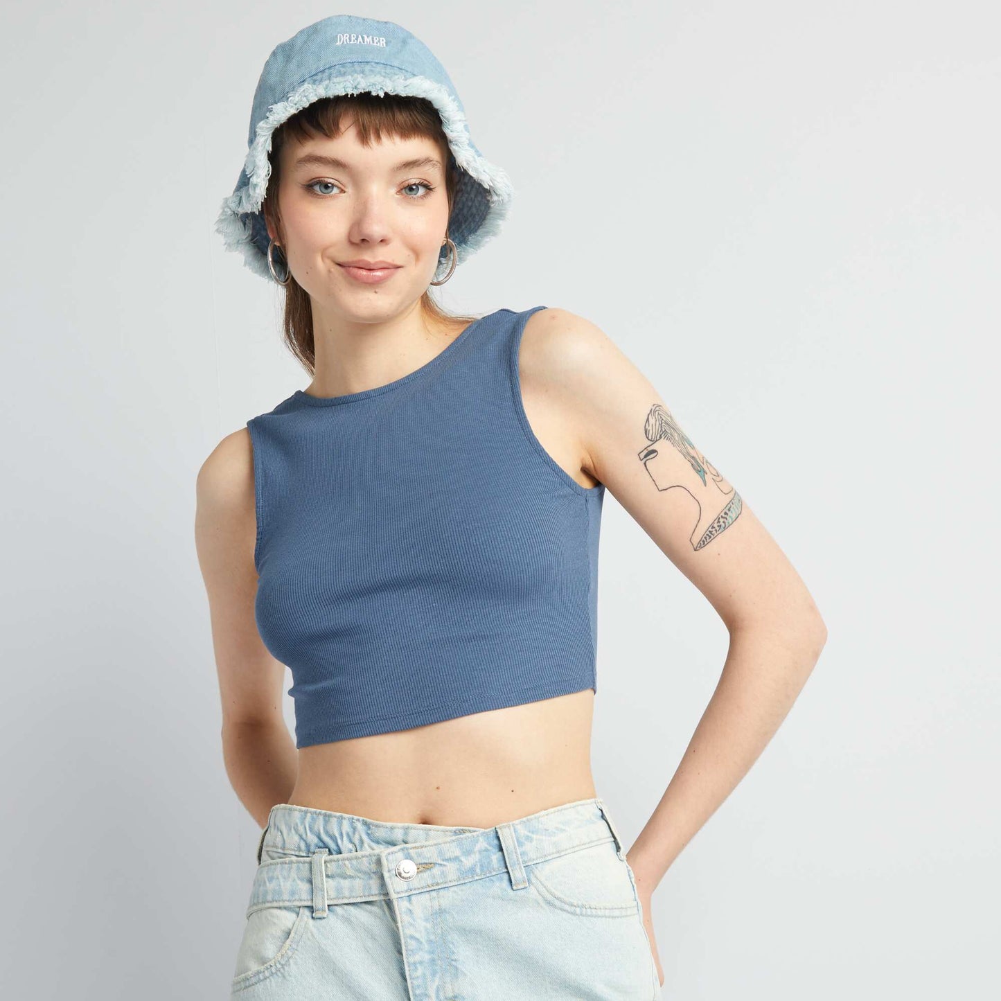 Backless cropped vest top BLUE