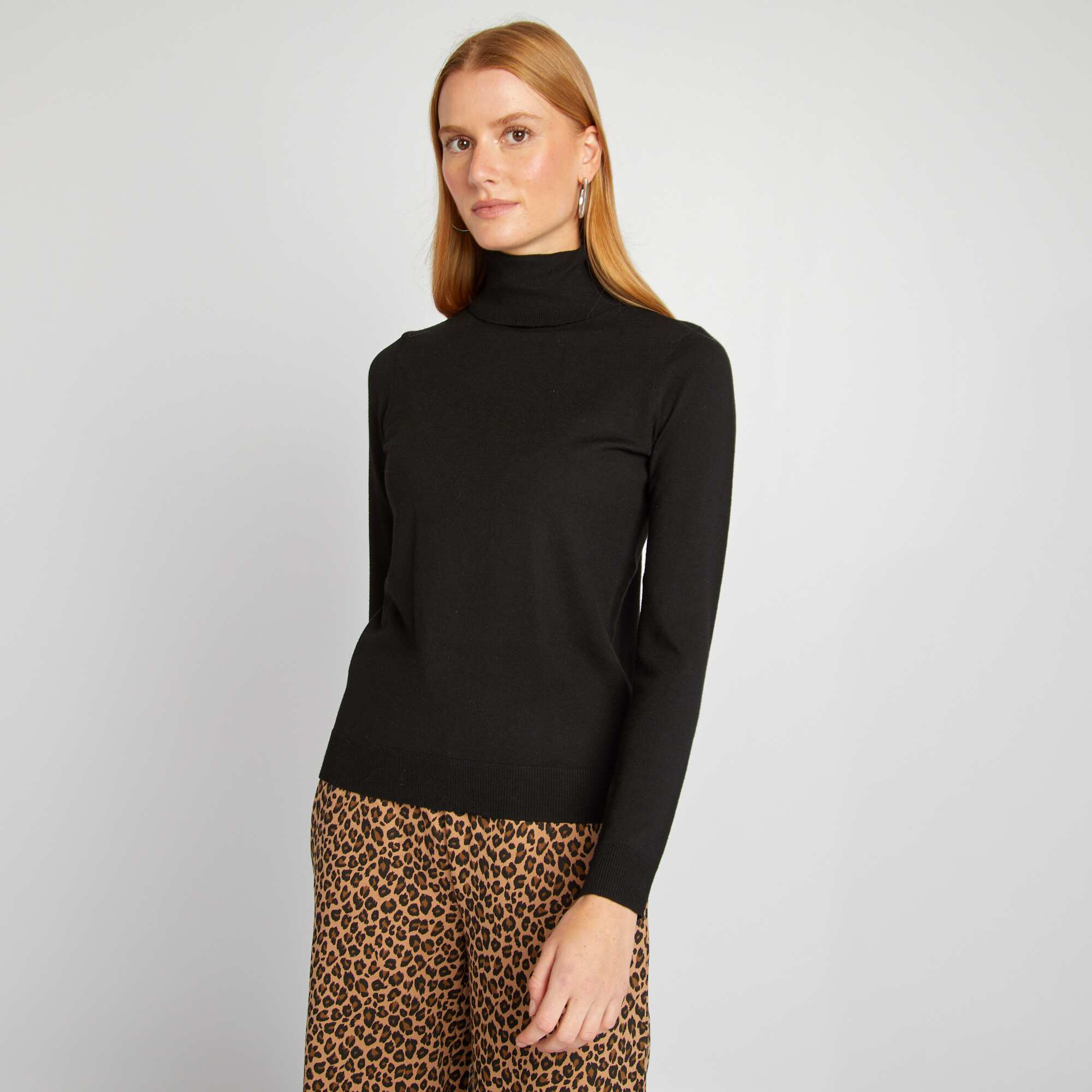 Fine knit polo neck sweater black