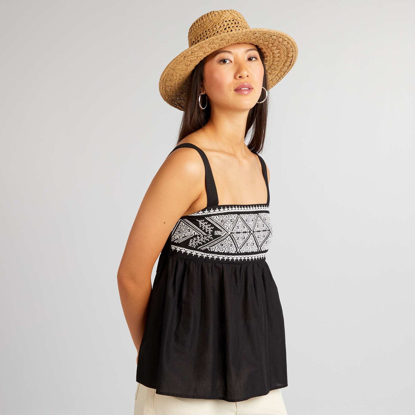 Embroidered strappy top black