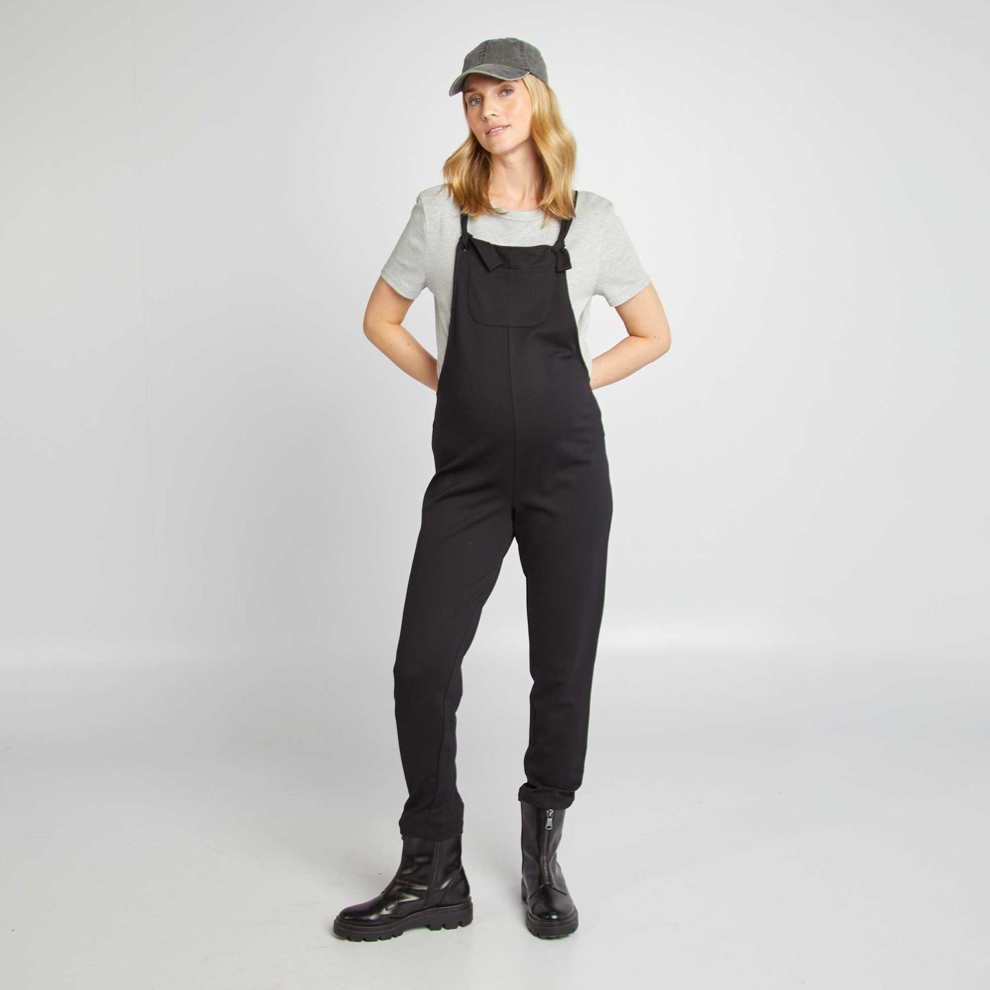 Maternity dungarees black