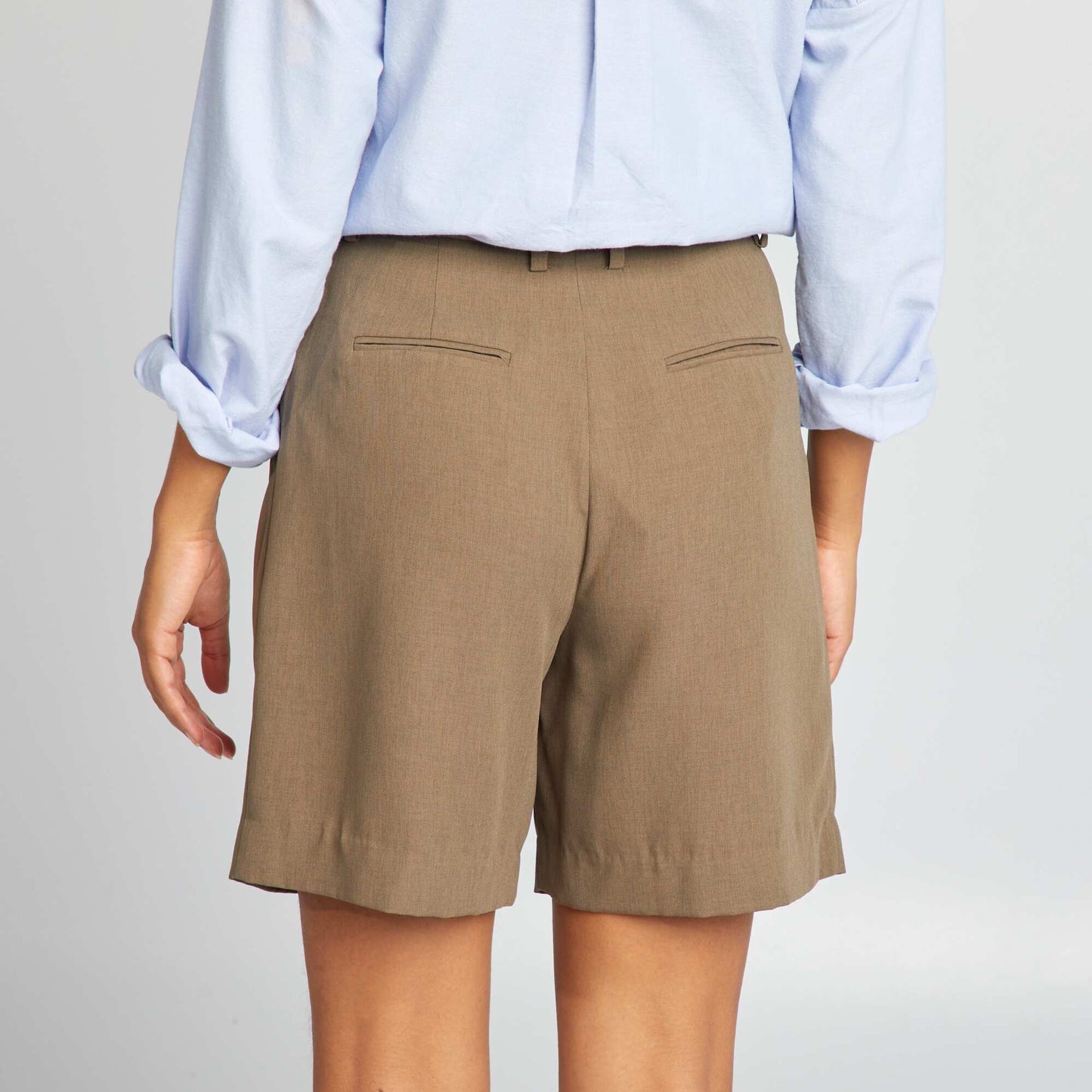 High-waisted pleated Bermuda shorts KHAKI