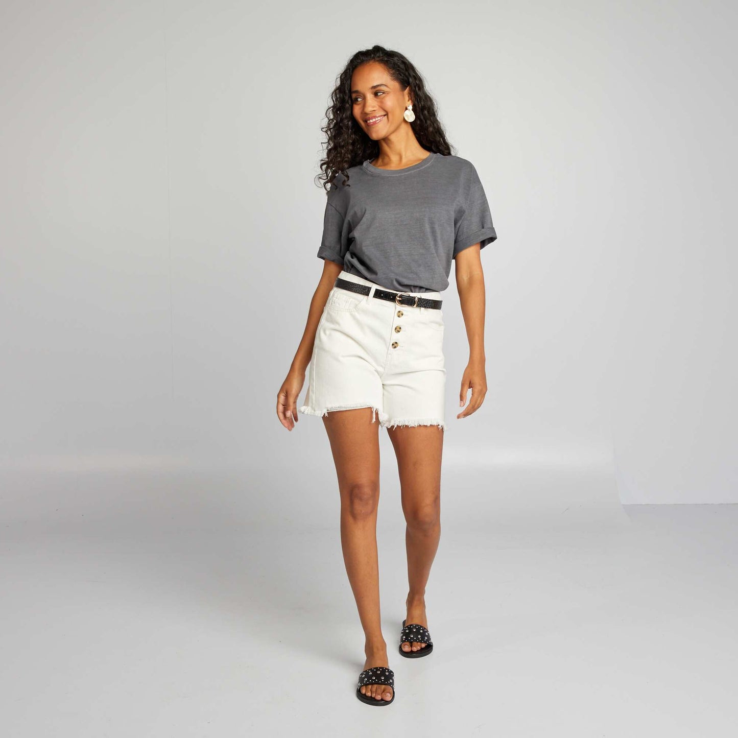 High-waisted shorts with buttons WHITE