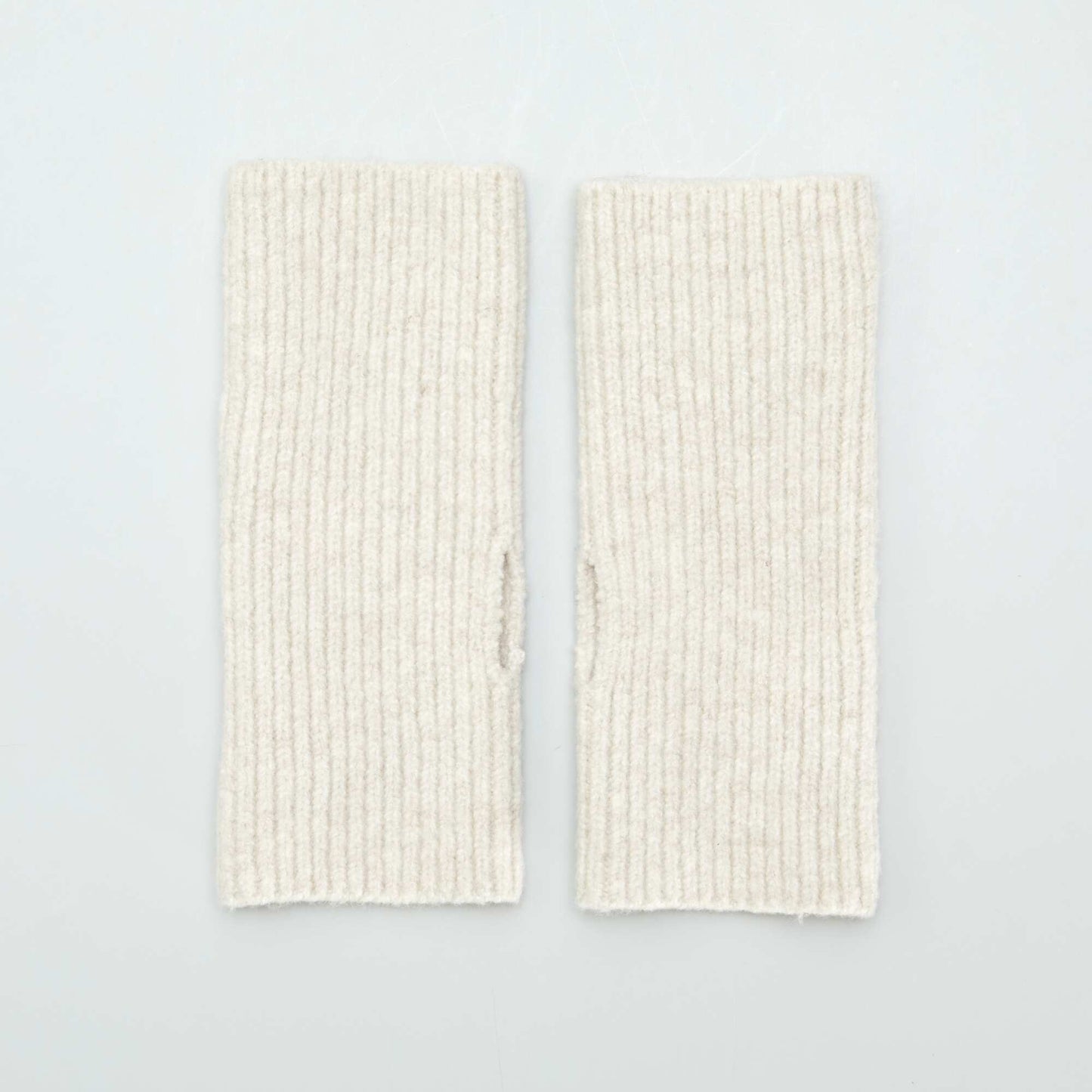 Long cuff-style knitted fingerless gloves WHITE