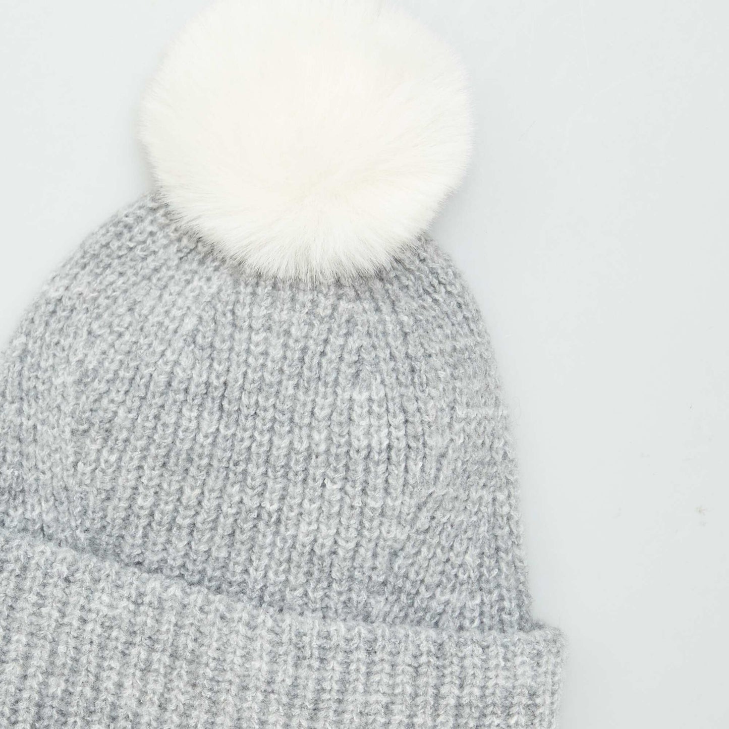 Ribbed knit bobble hat GREY