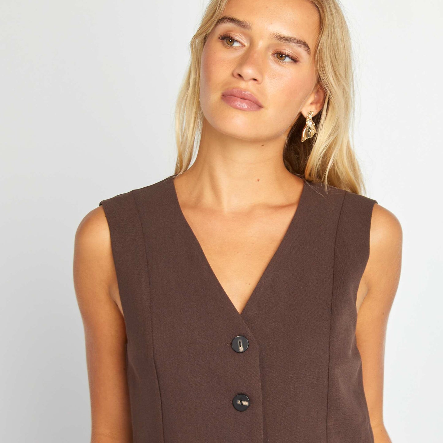 Waiter-style waistcoat BROWN