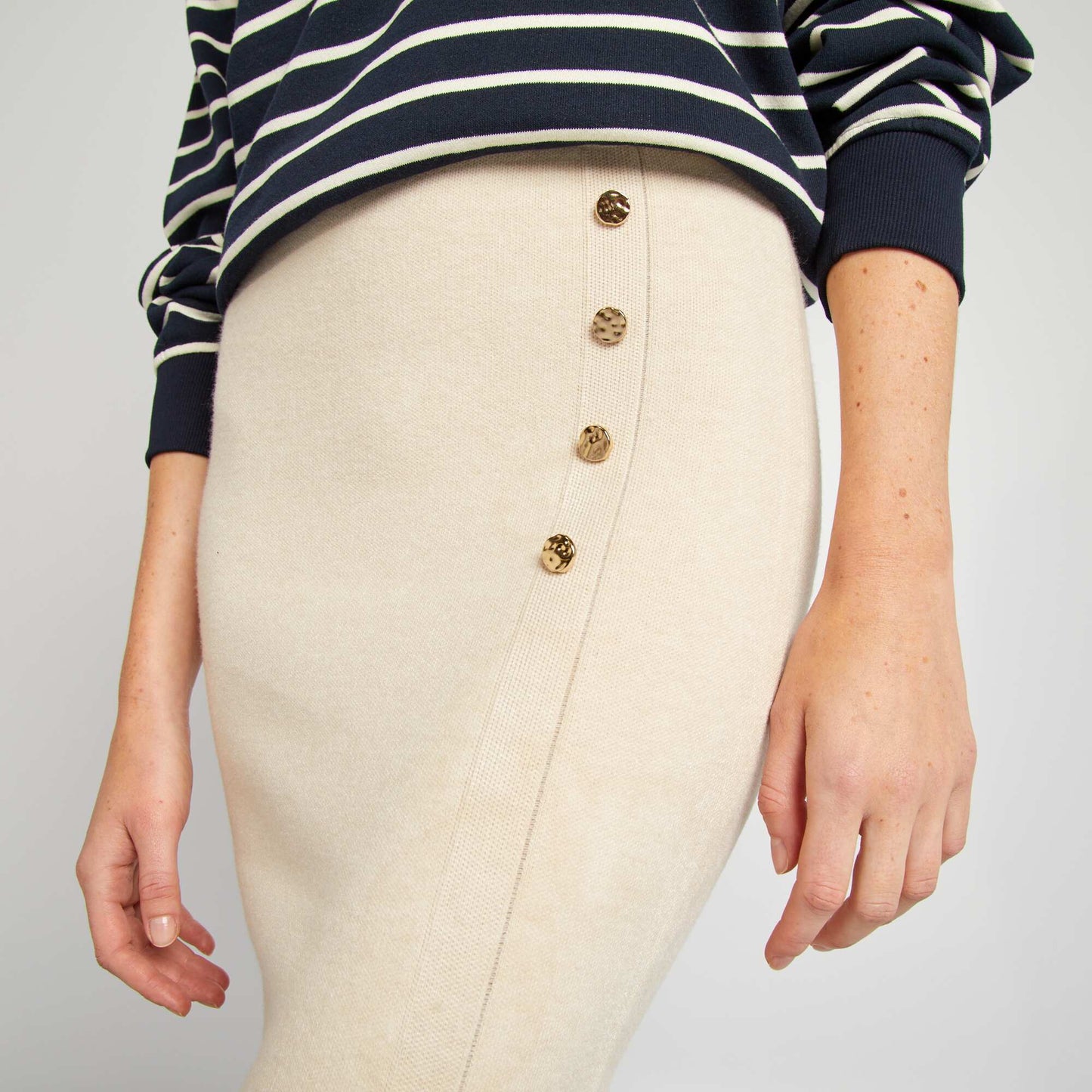 Form-fitting sweater skirt BEIGE