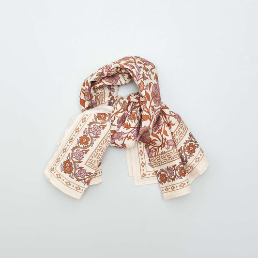 Rectangular scarf beige