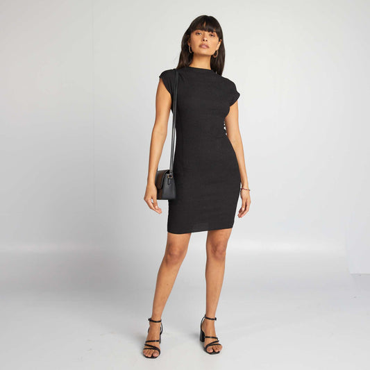 Short crêpe-effect dress black