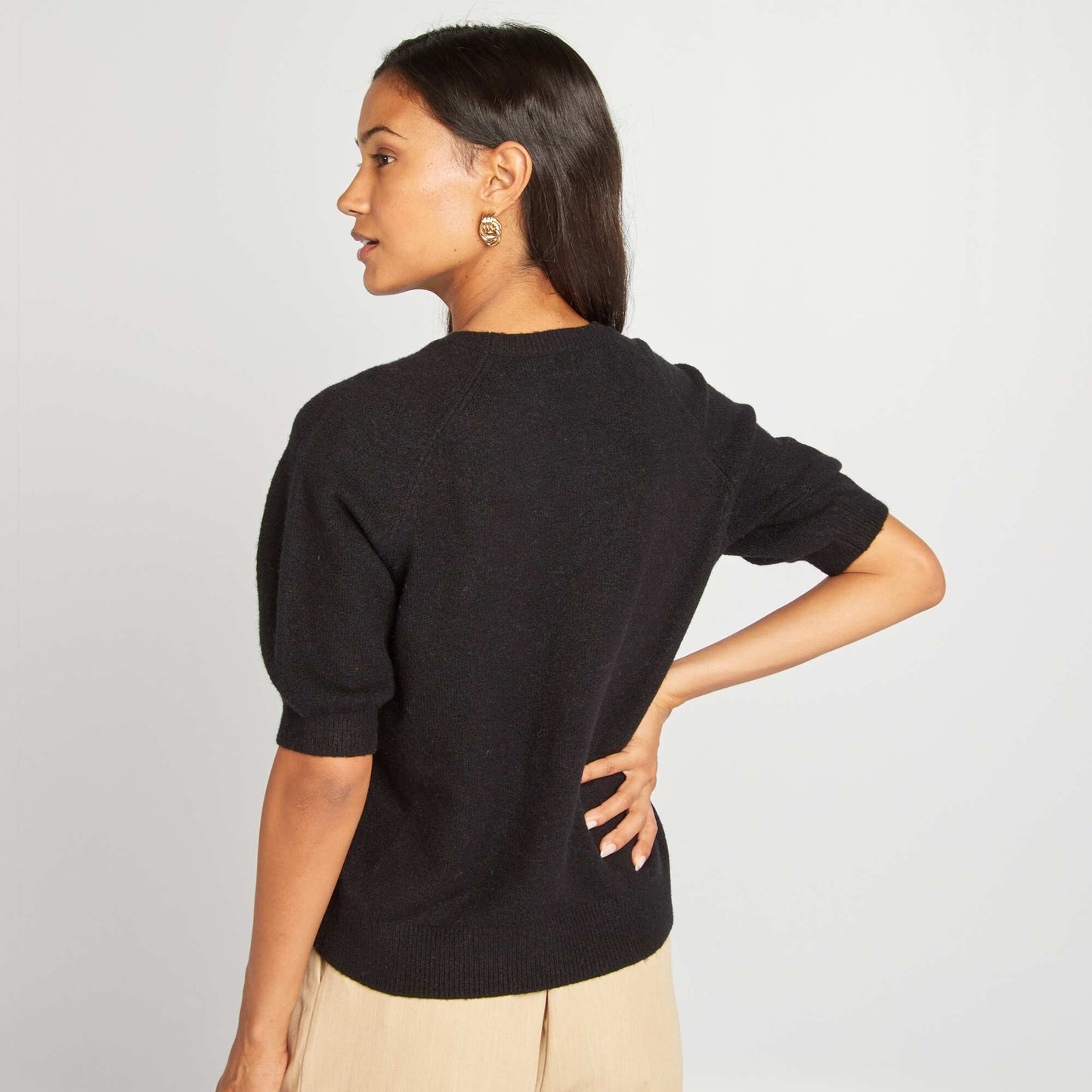 Short-sleeved sweater black