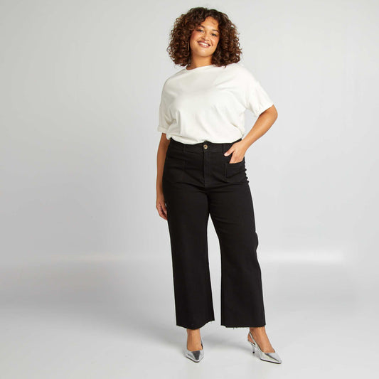 Wide-leg jeans with patch pockets on the front black