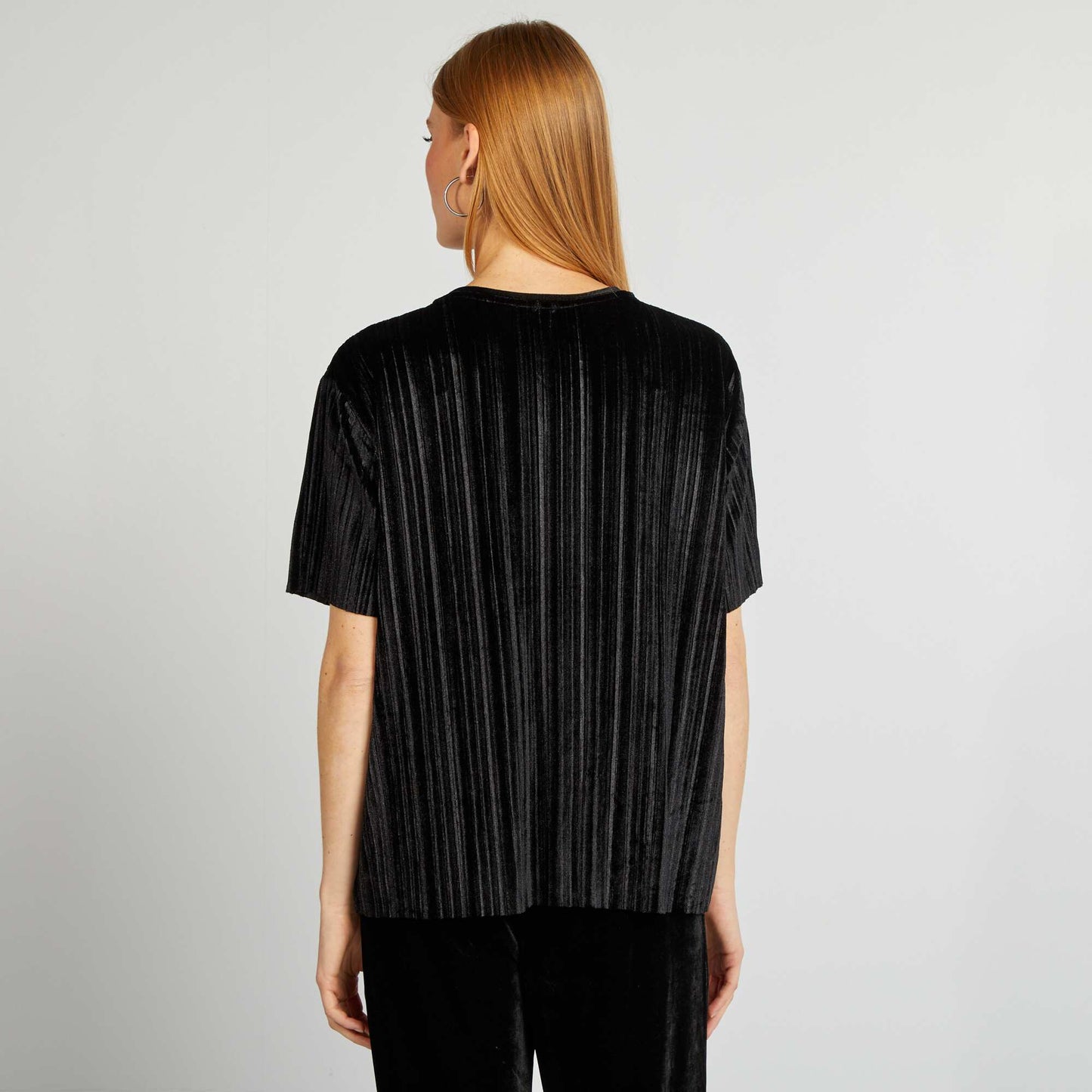 Loose-fit corduroy T-shirt black