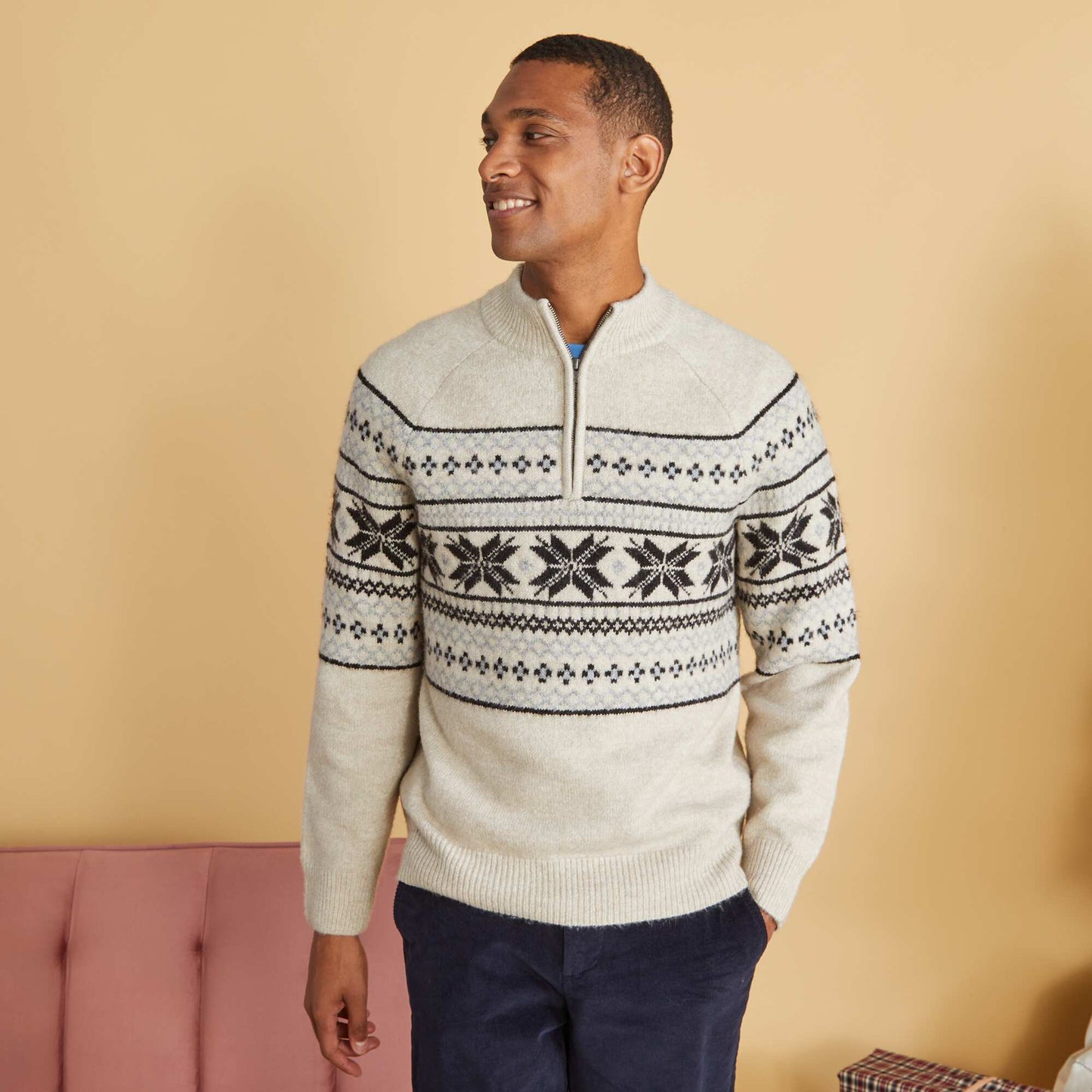 Jacquard knit sweater with zip-up high neck WHITE