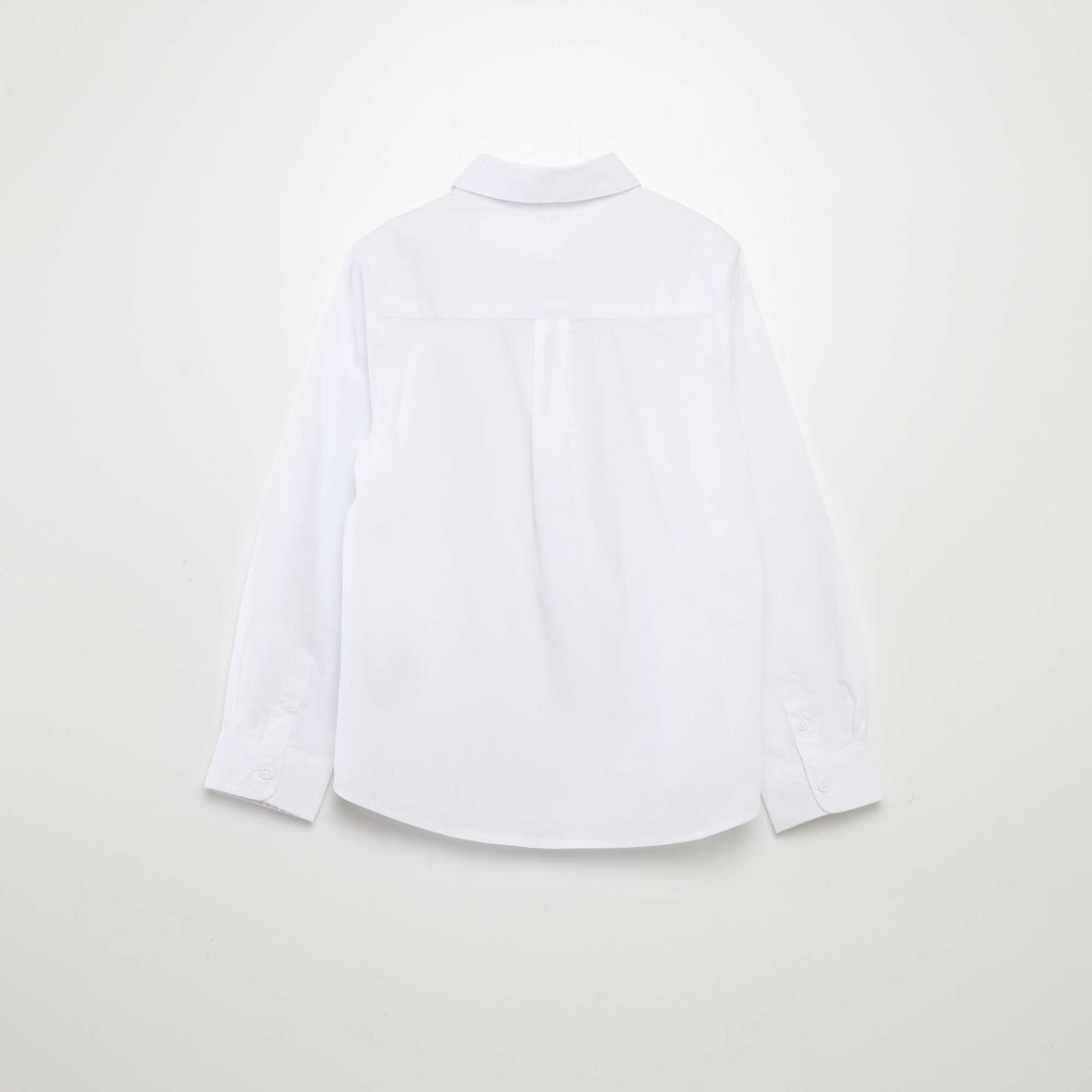 Long-sleeved shirt with tie white