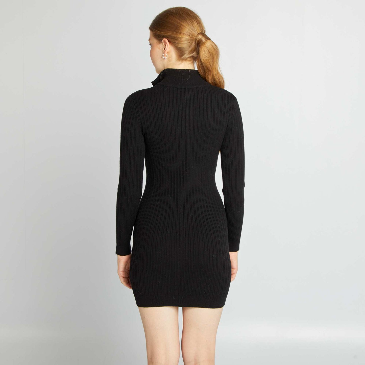 Form-fitting sweater dress with zip-up neck black