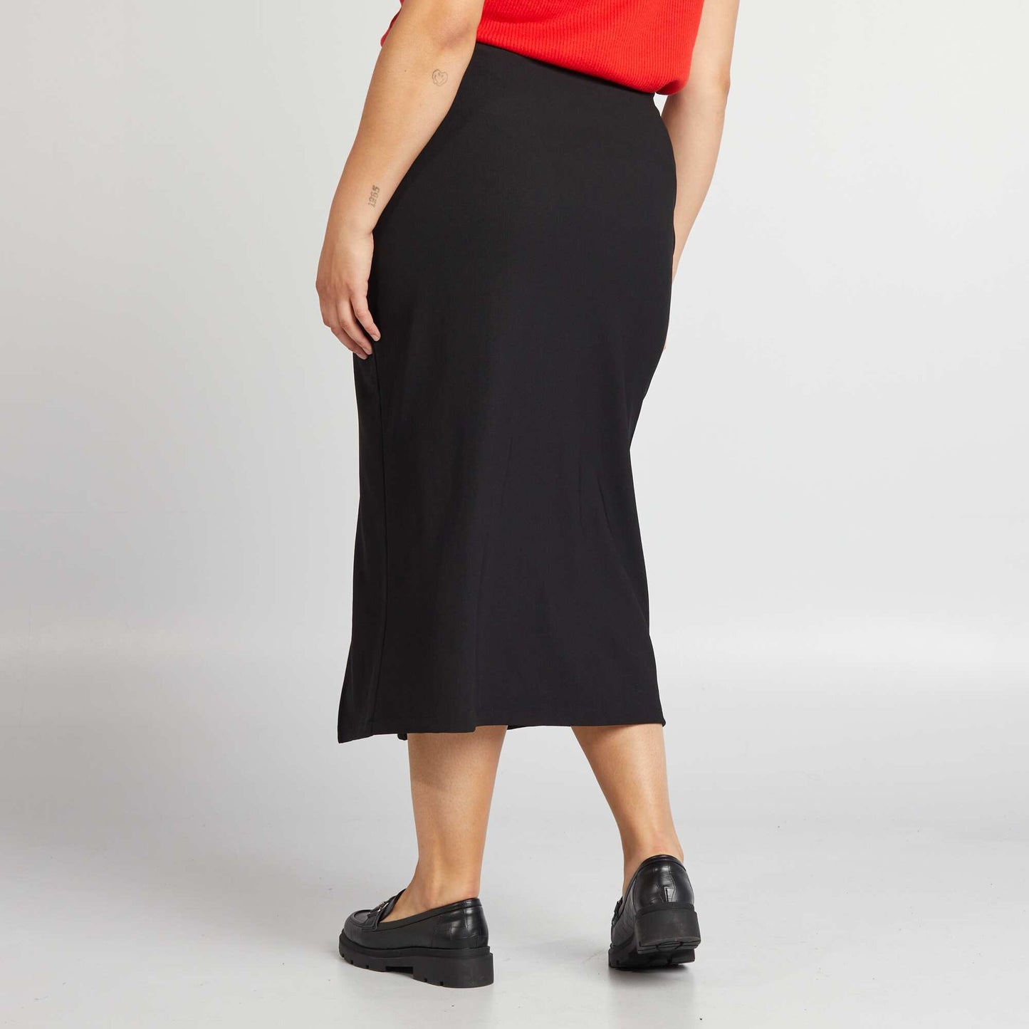 Slit midi skirt black