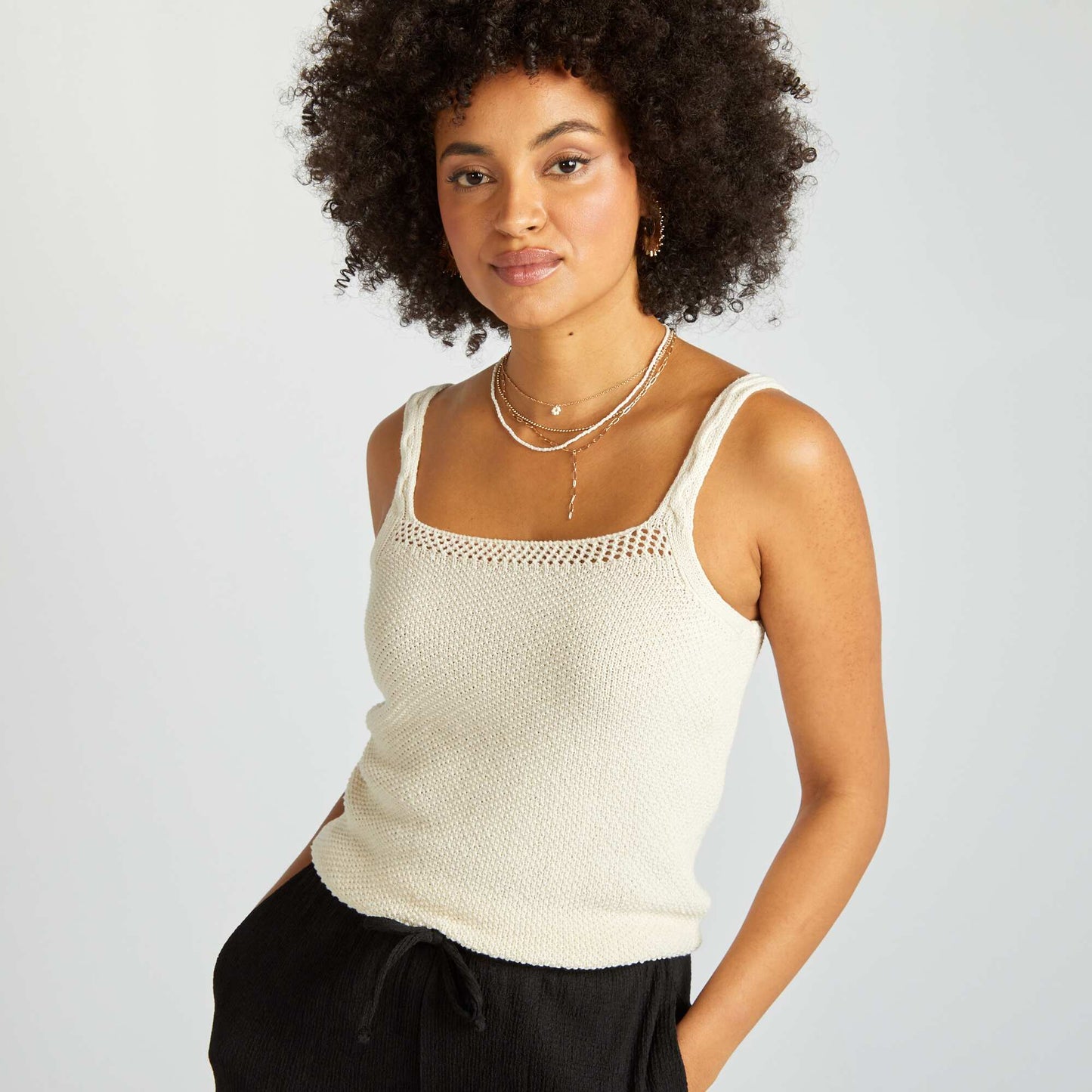 Crochet top with narrow straps BEIGE