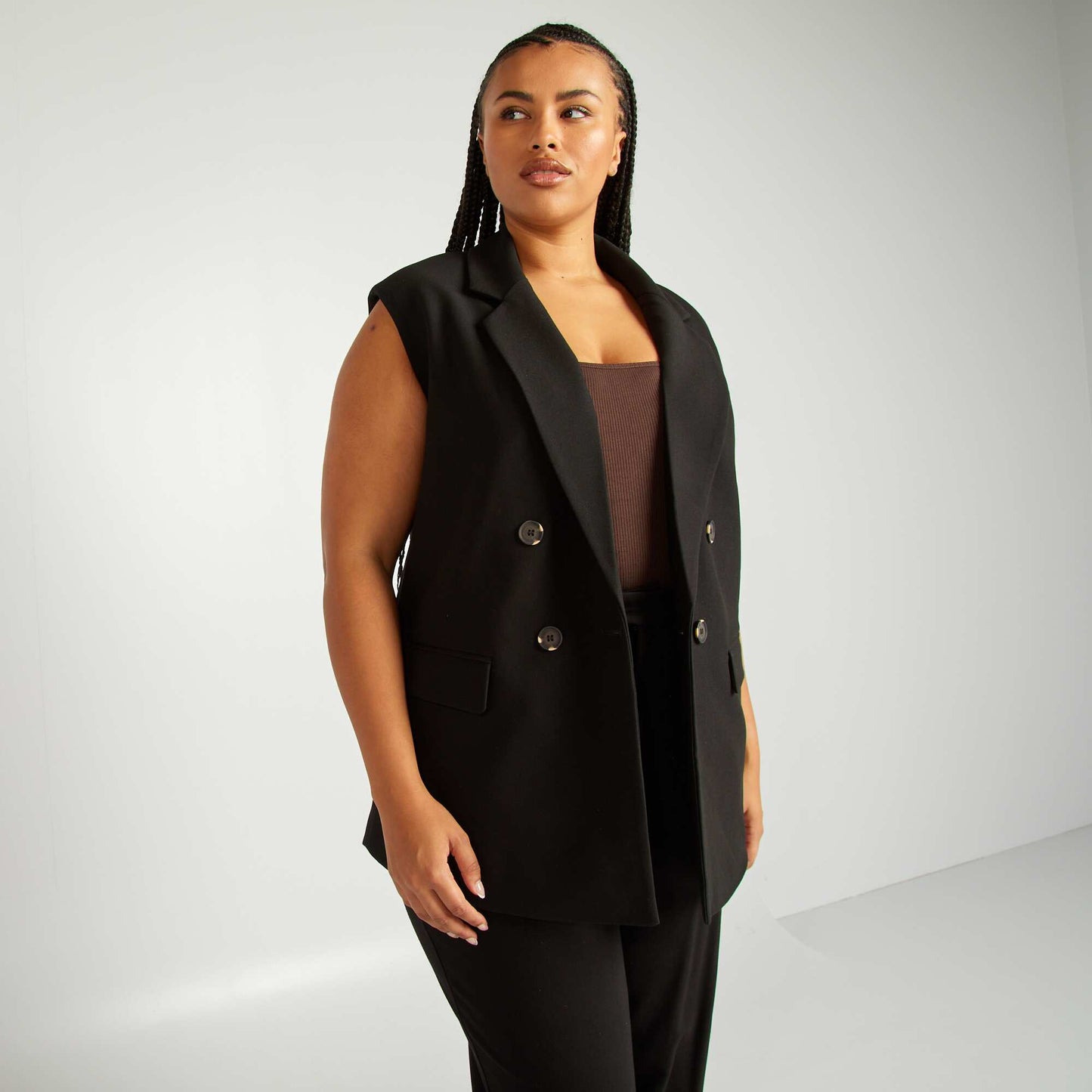 Sleeveless suit jacket black