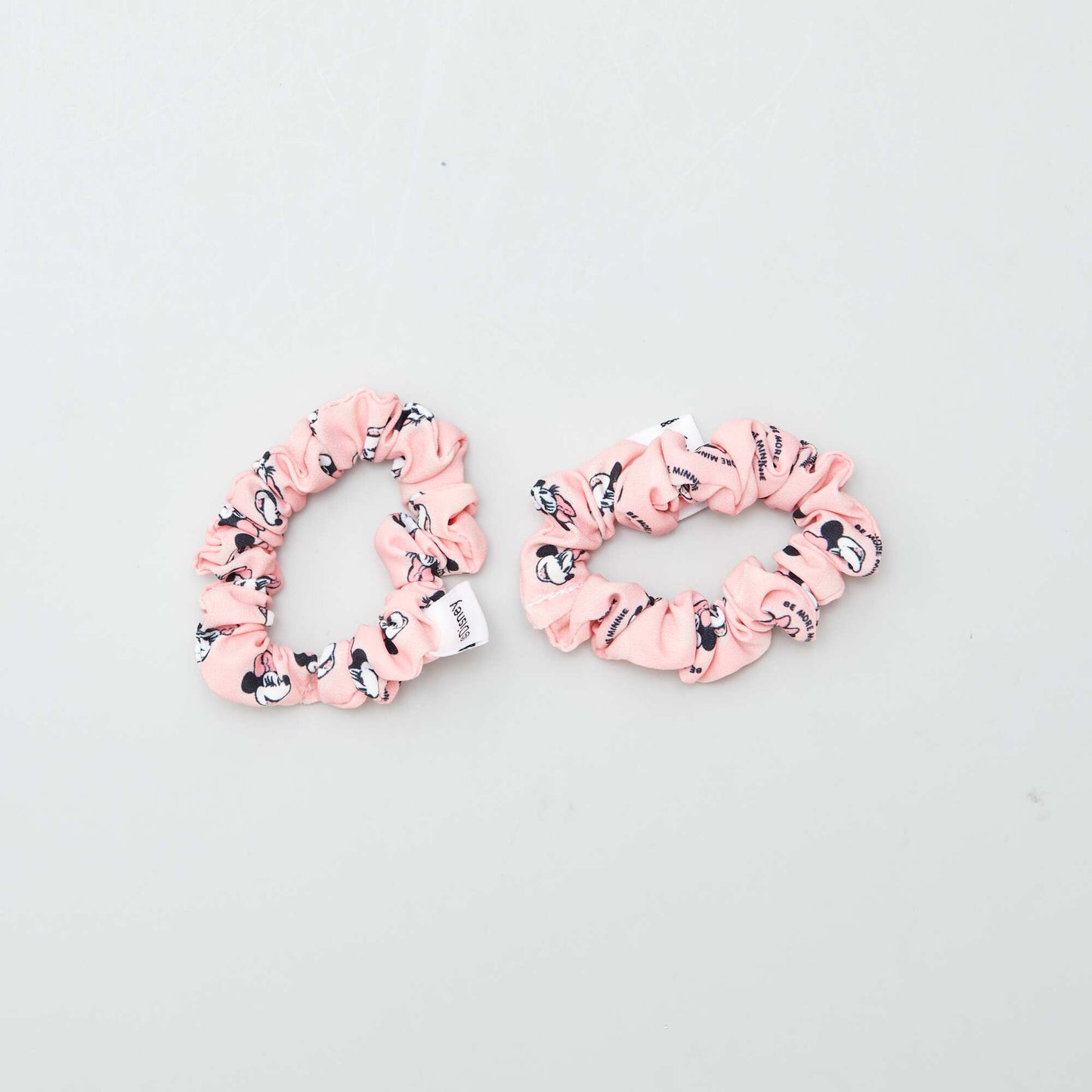 Pack of 2 Minnie Mouse scrunchies and 4 hair clips PINK