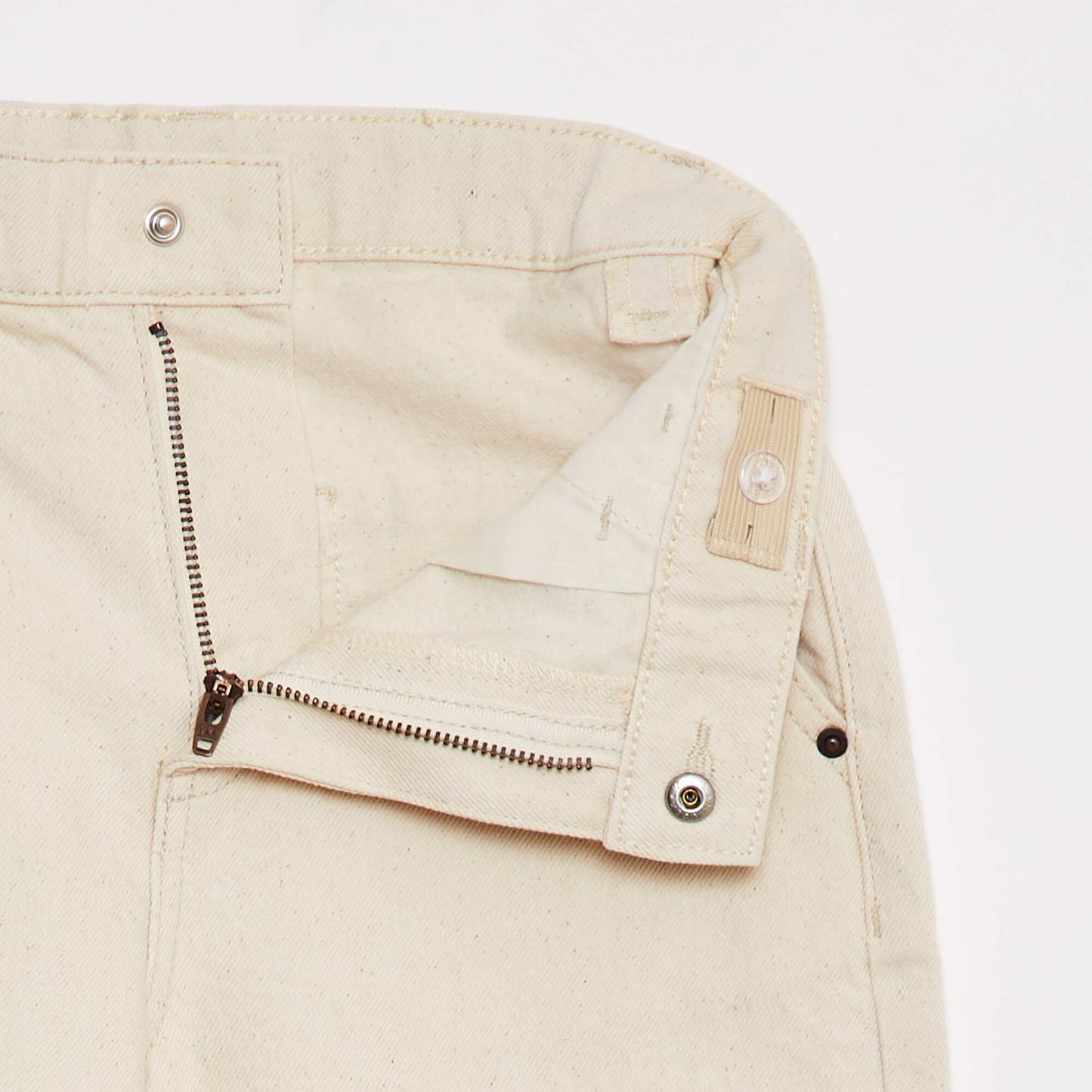 Slim-fit trousers with adjustable waist WHITE