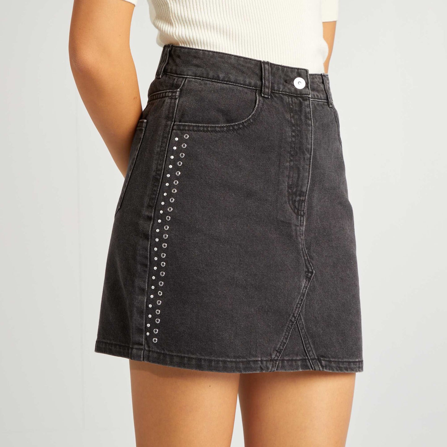 Mini skirt with metallic details GREY