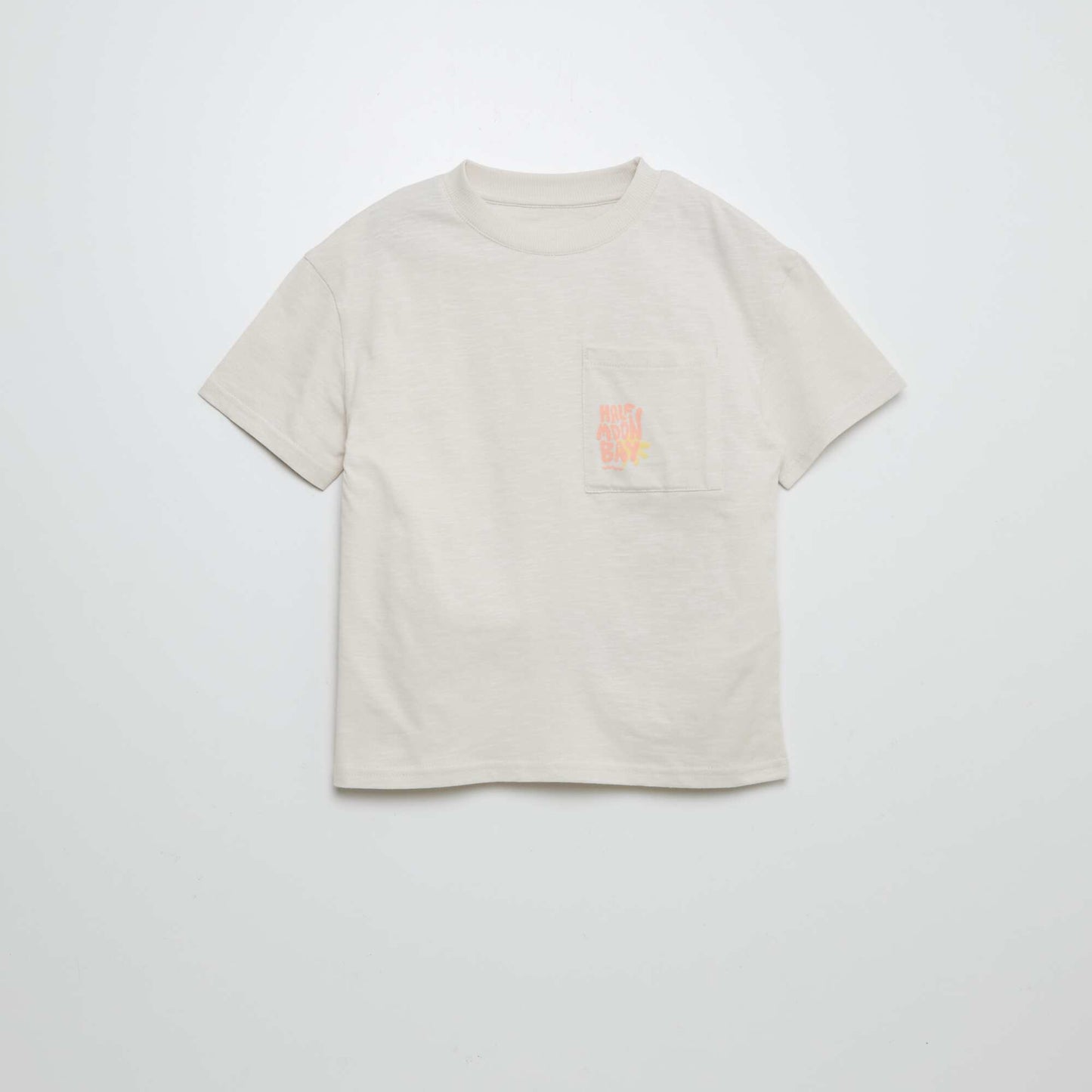 Short-sleeved T-shirt with prints and breast pocket BEIGE