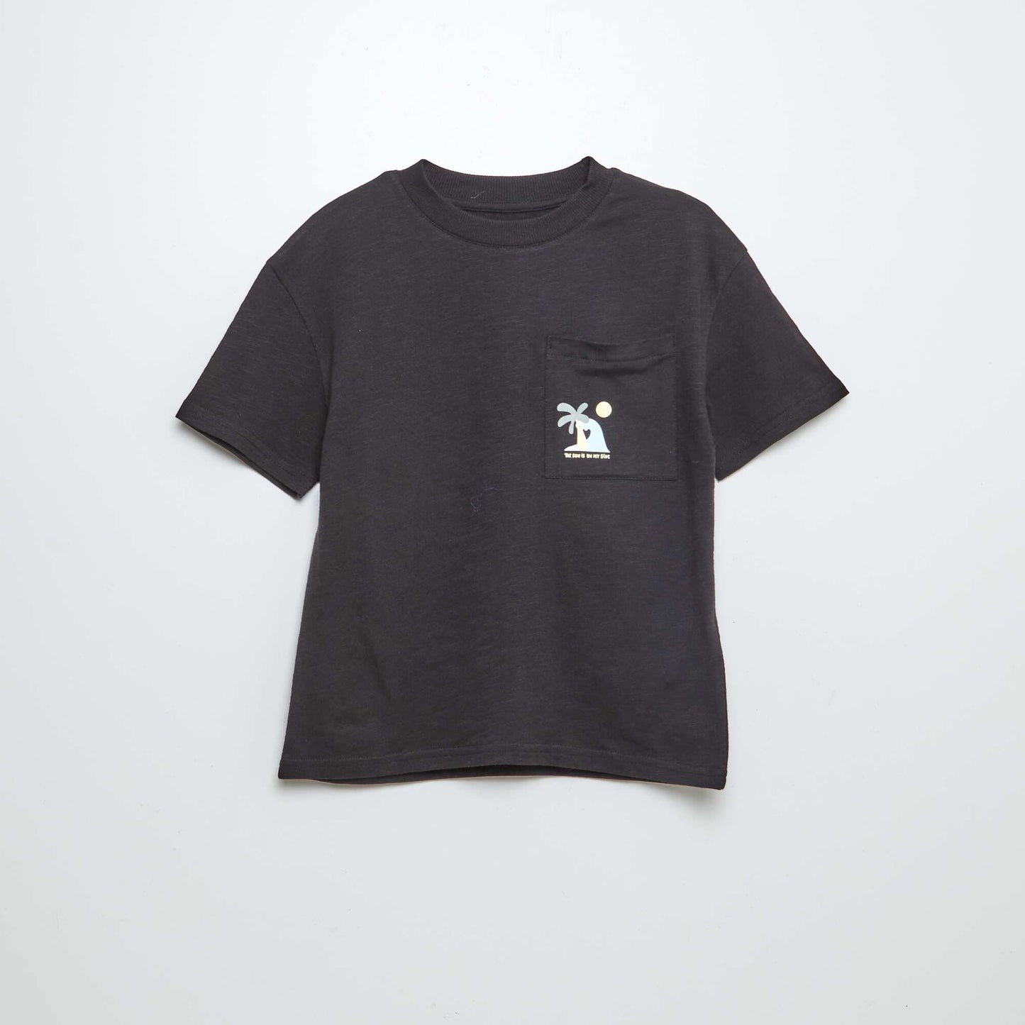 Short-sleeved T-shirt with prints and breast pocket BLACK