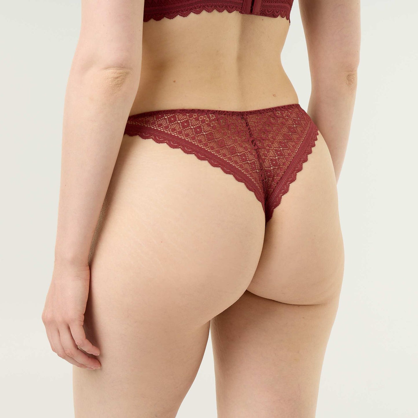 Lace Thong BURGUNDY