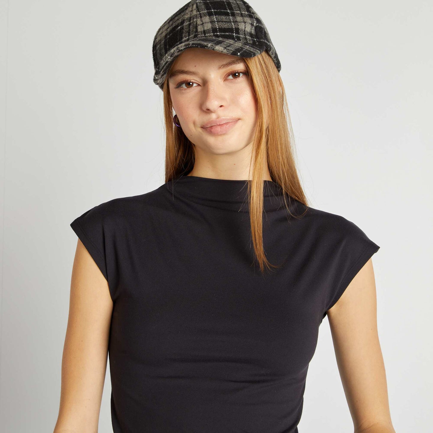 Backless top with high neck. black