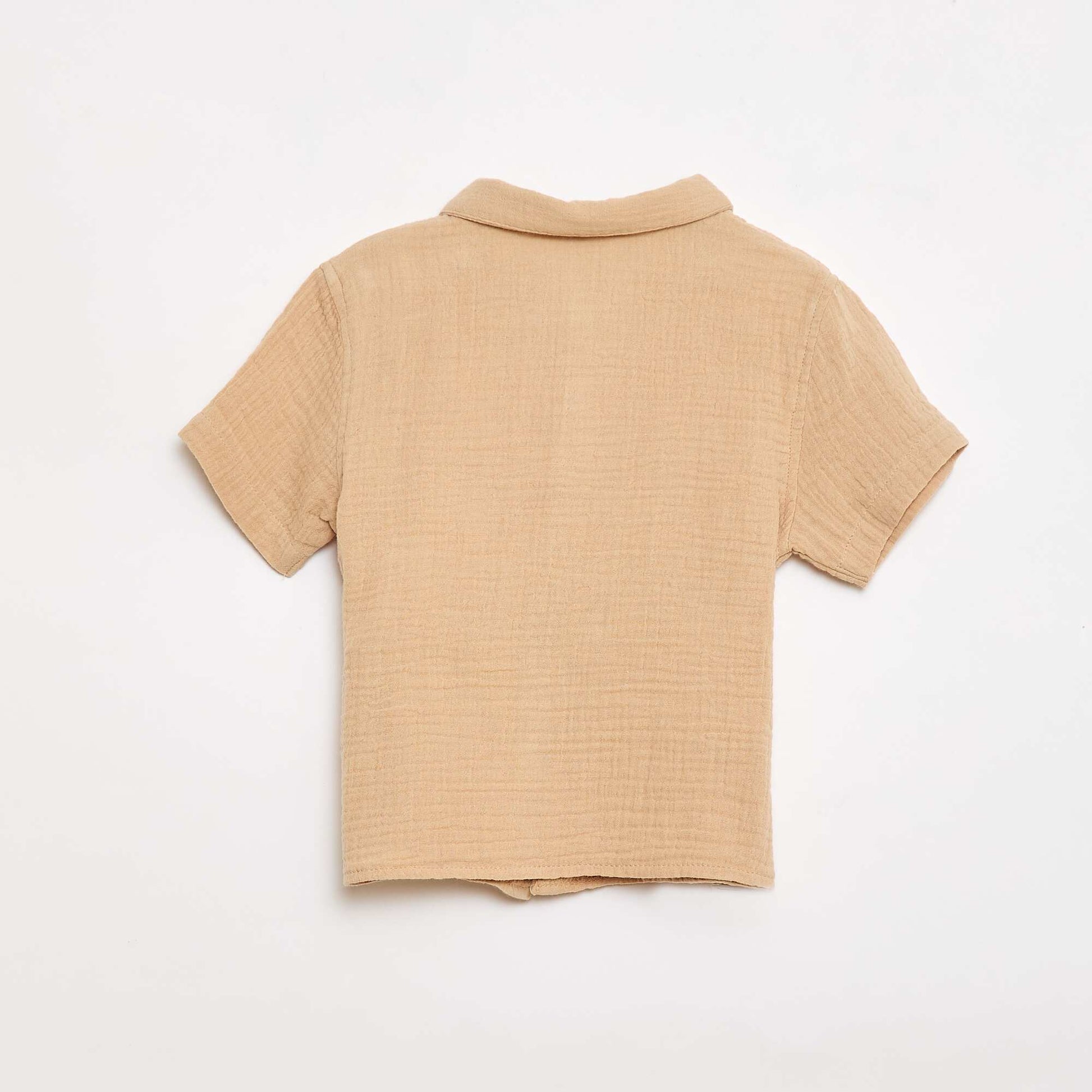 ორნაწილიანი პერანგი და შორტი ნაკრები კრემისფერი