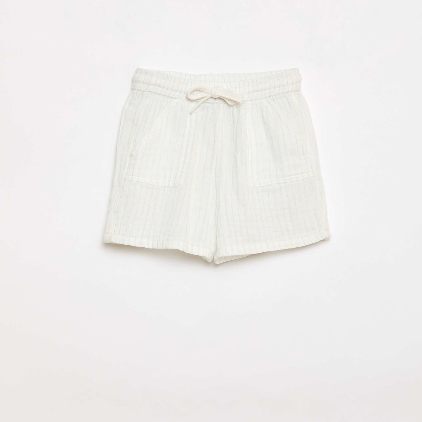 ორნაწილიანი პერანგი და შორტი ნაკრები თეთრი