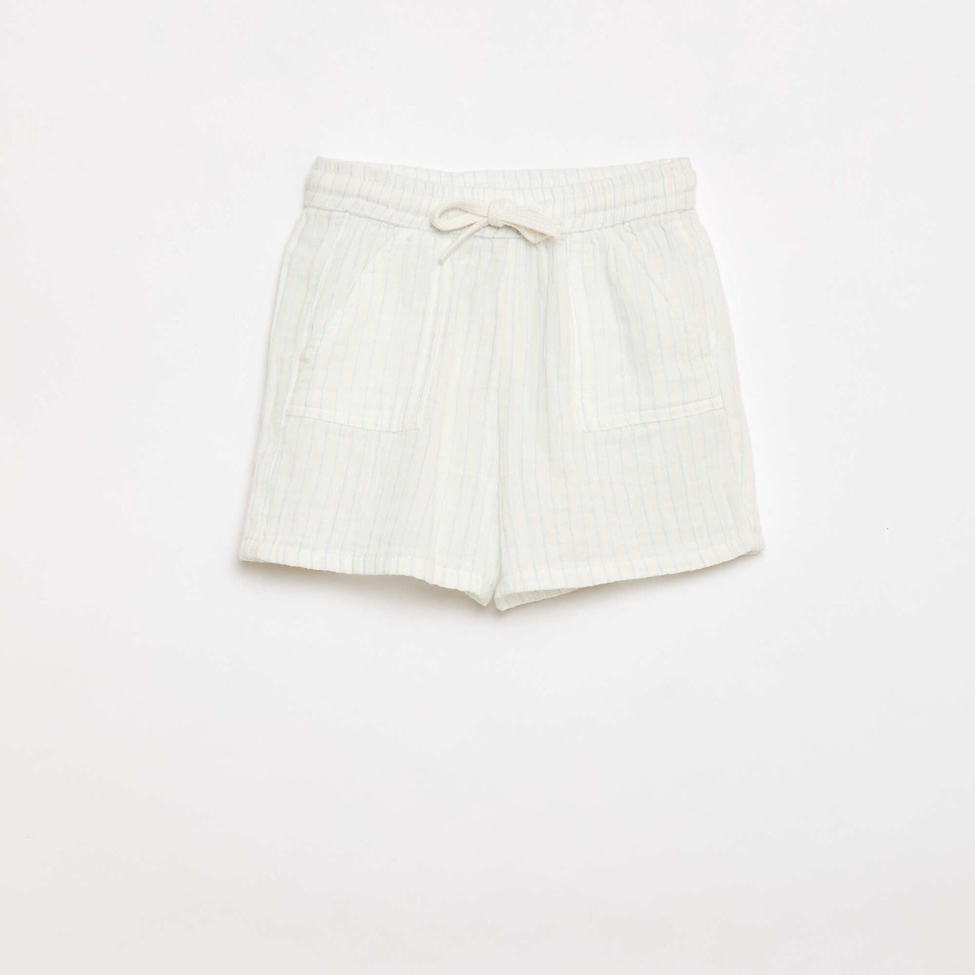 ორნაწილიანი პერანგი და შორტი ნაკრები თეთრი