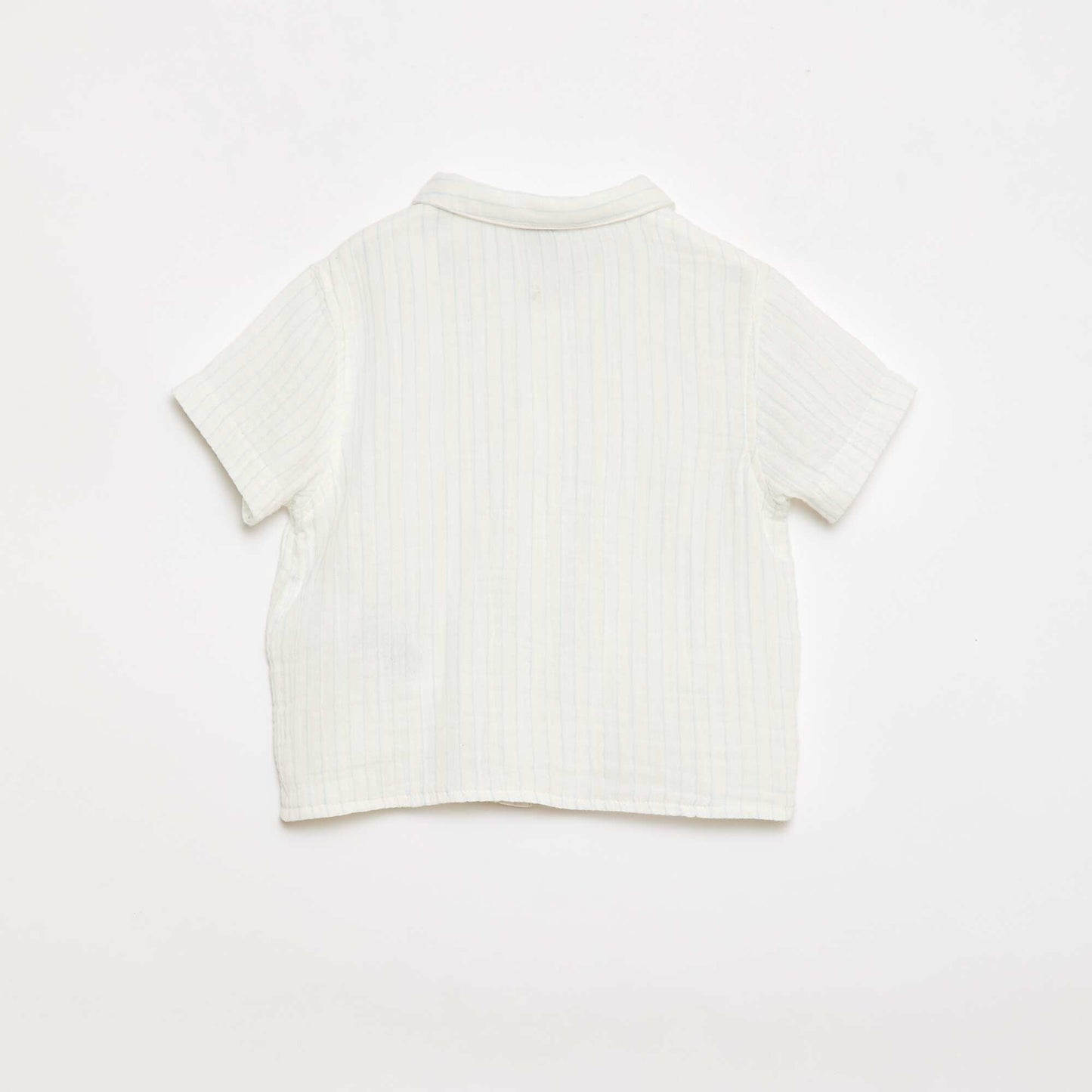 ორნაწილიანი პერანგი და შორტი ნაკრები თეთრი