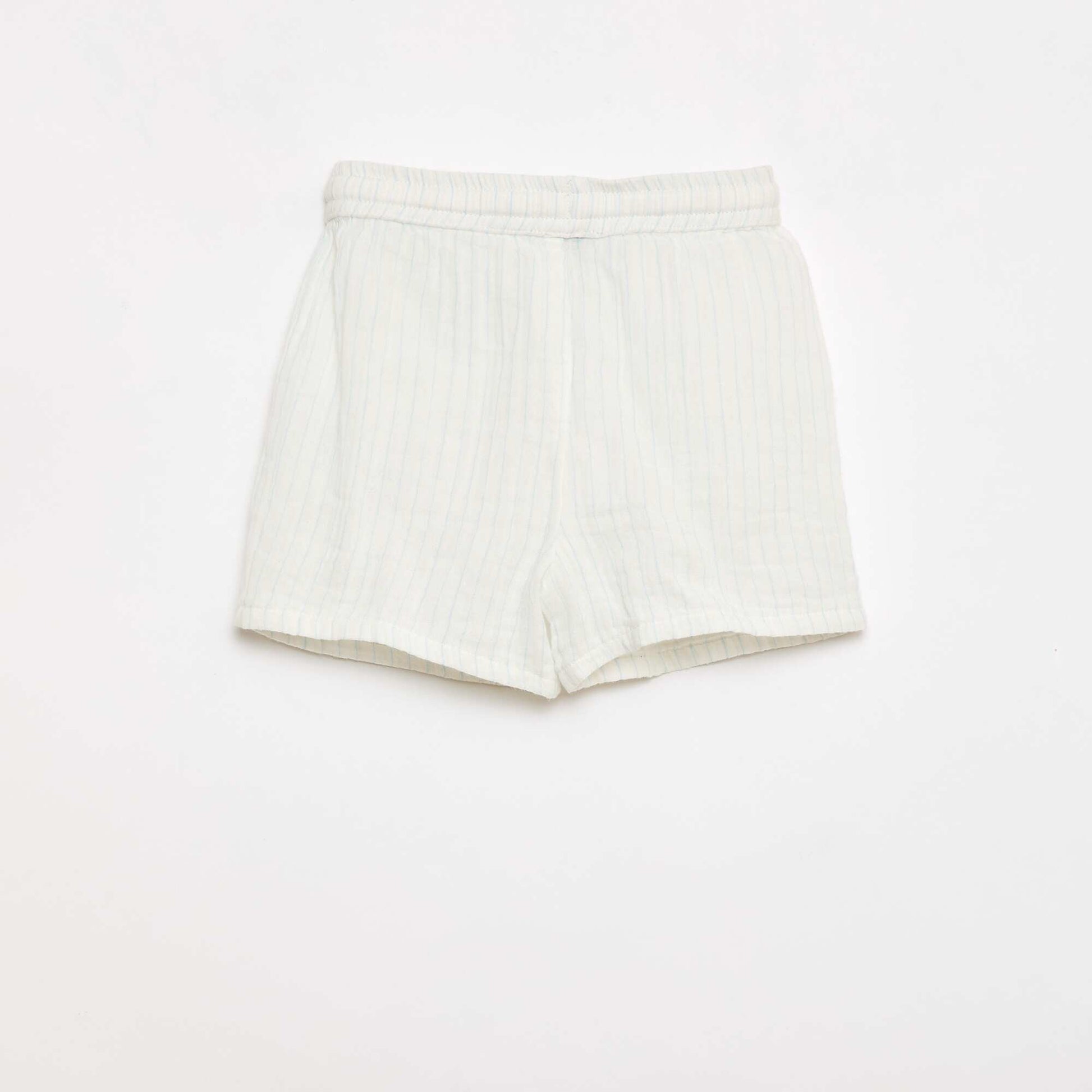 ორნაწილიანი პერანგი და შორტი ნაკრები თეთრი