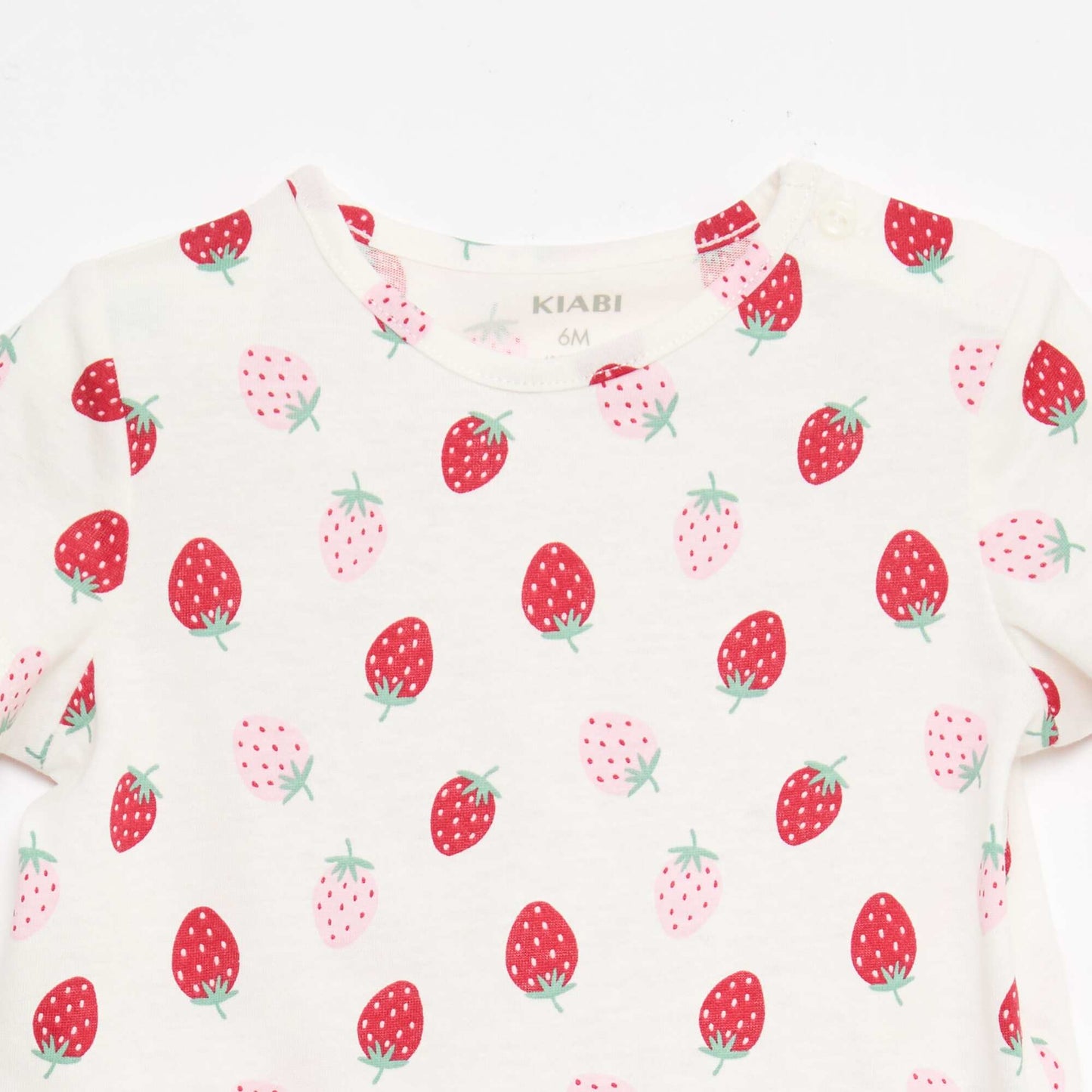 ყველანაირი მაისური + შორტი თეთრი