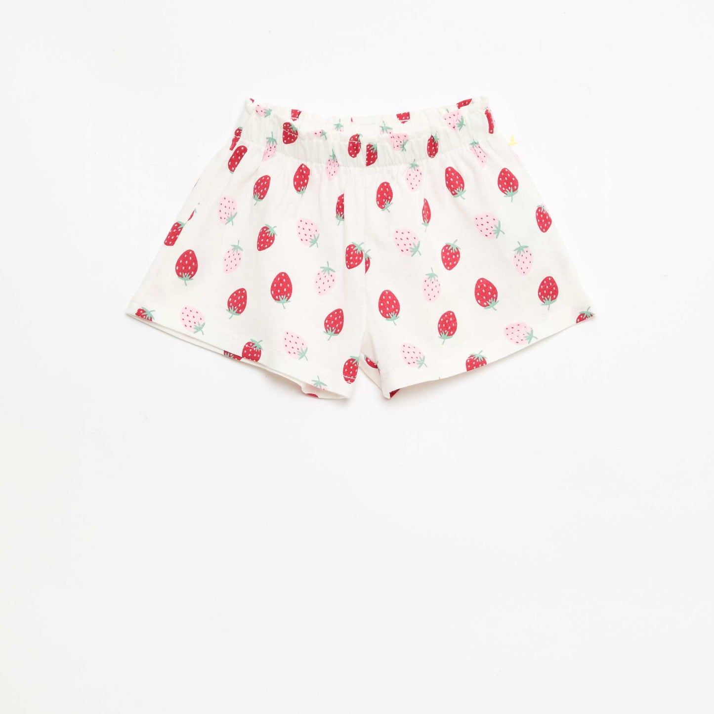 ყველანაირი მაისური + შორტი თეთრი