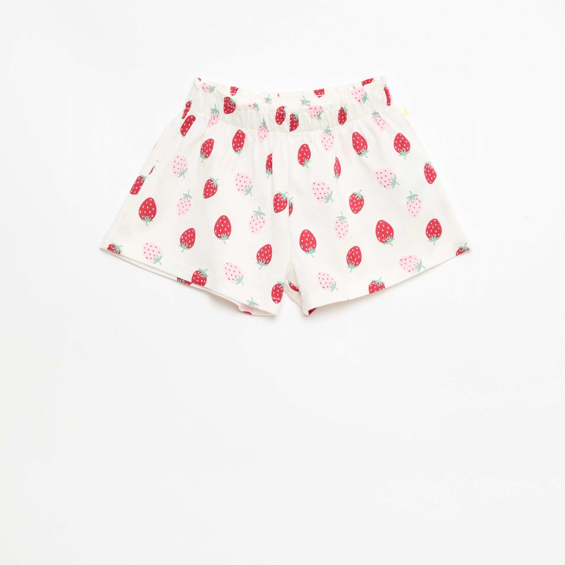 ყველანაირი მაისური + შორტი თეთრი