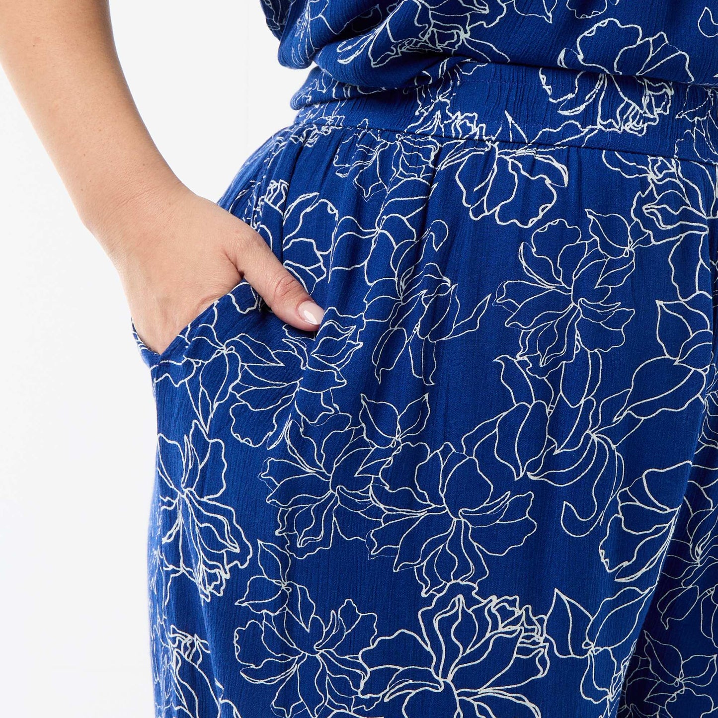 Wide-Leg Crepe Knit Pants BLUE
