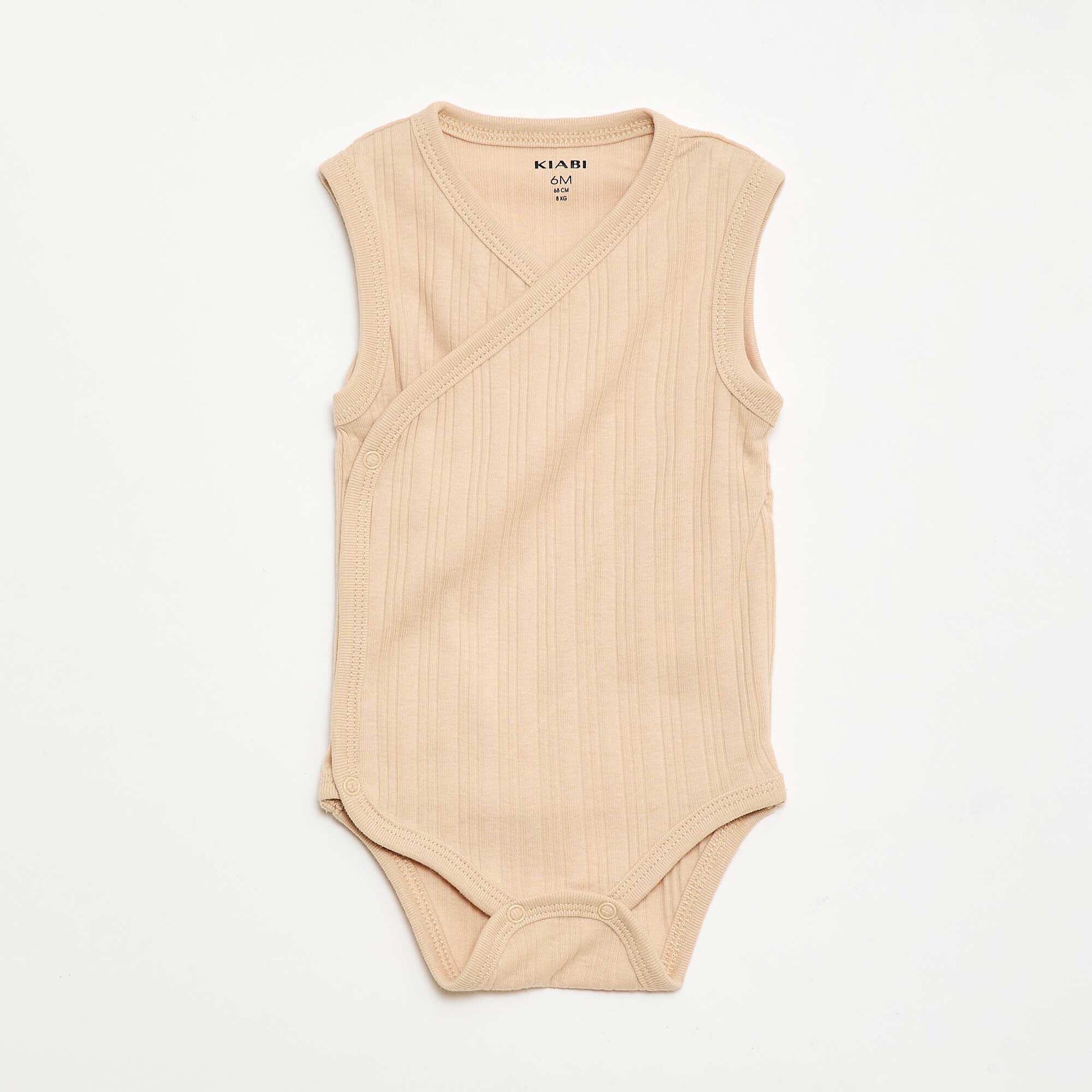 3 ცალიანი შეფუთვა ვერტიკალურ ღარიანი ბოდეები თეთრი