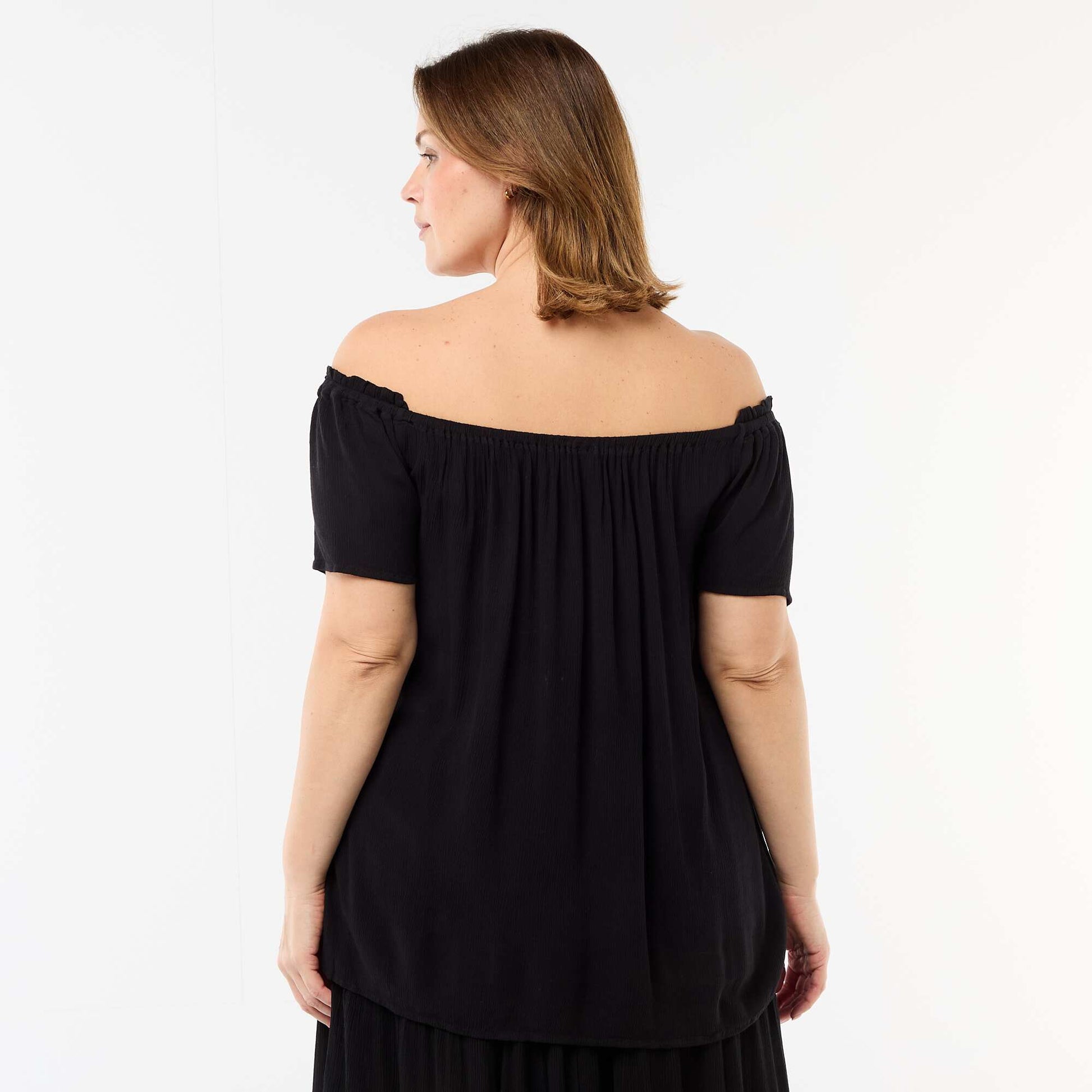 Short-Sleeved Flowy Crepe Blouse BLACK