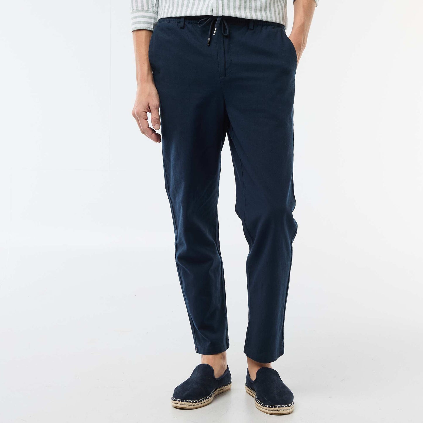 რეგულარული მორგება ტილო ნაზავი ჩინოს შარვალი ლურჯი