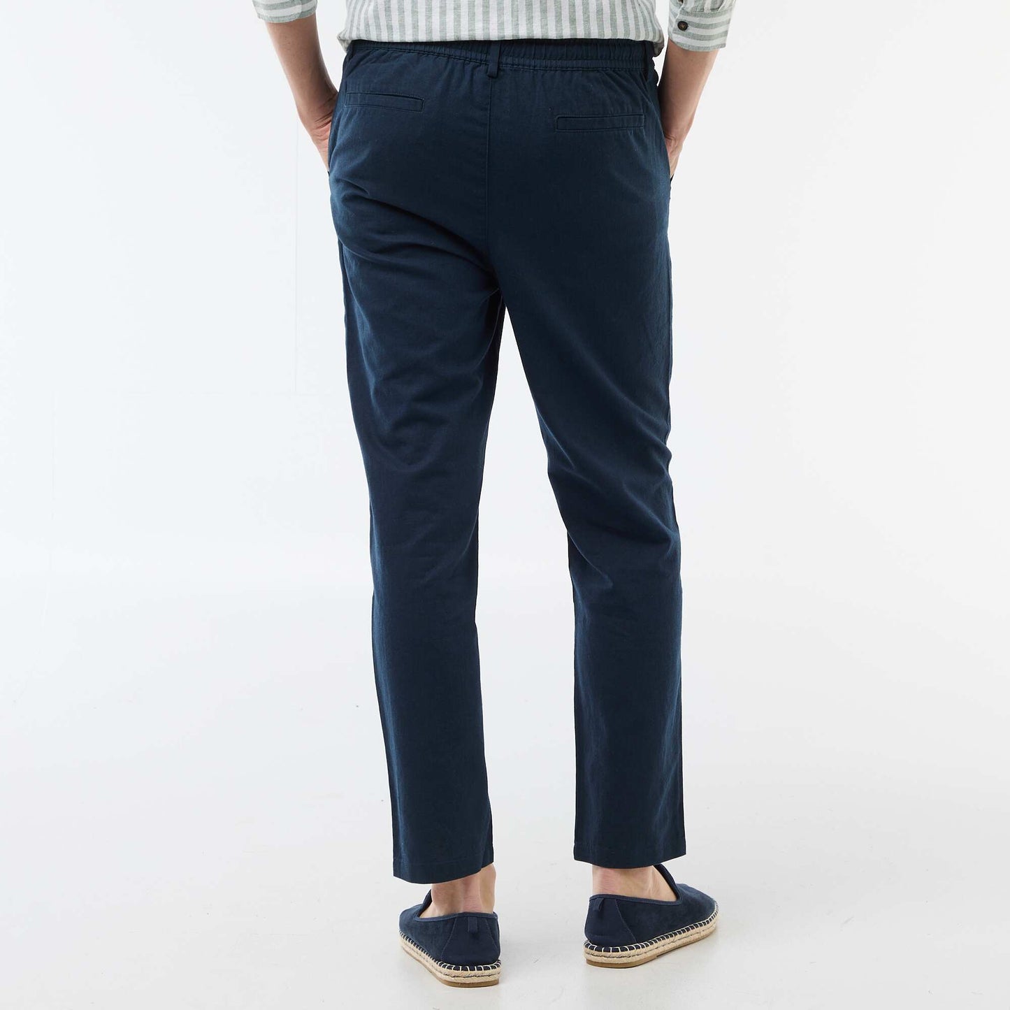 რეგულარული მორგება ტილო ნაზავი ჩინოს შარვალი ლურჯი