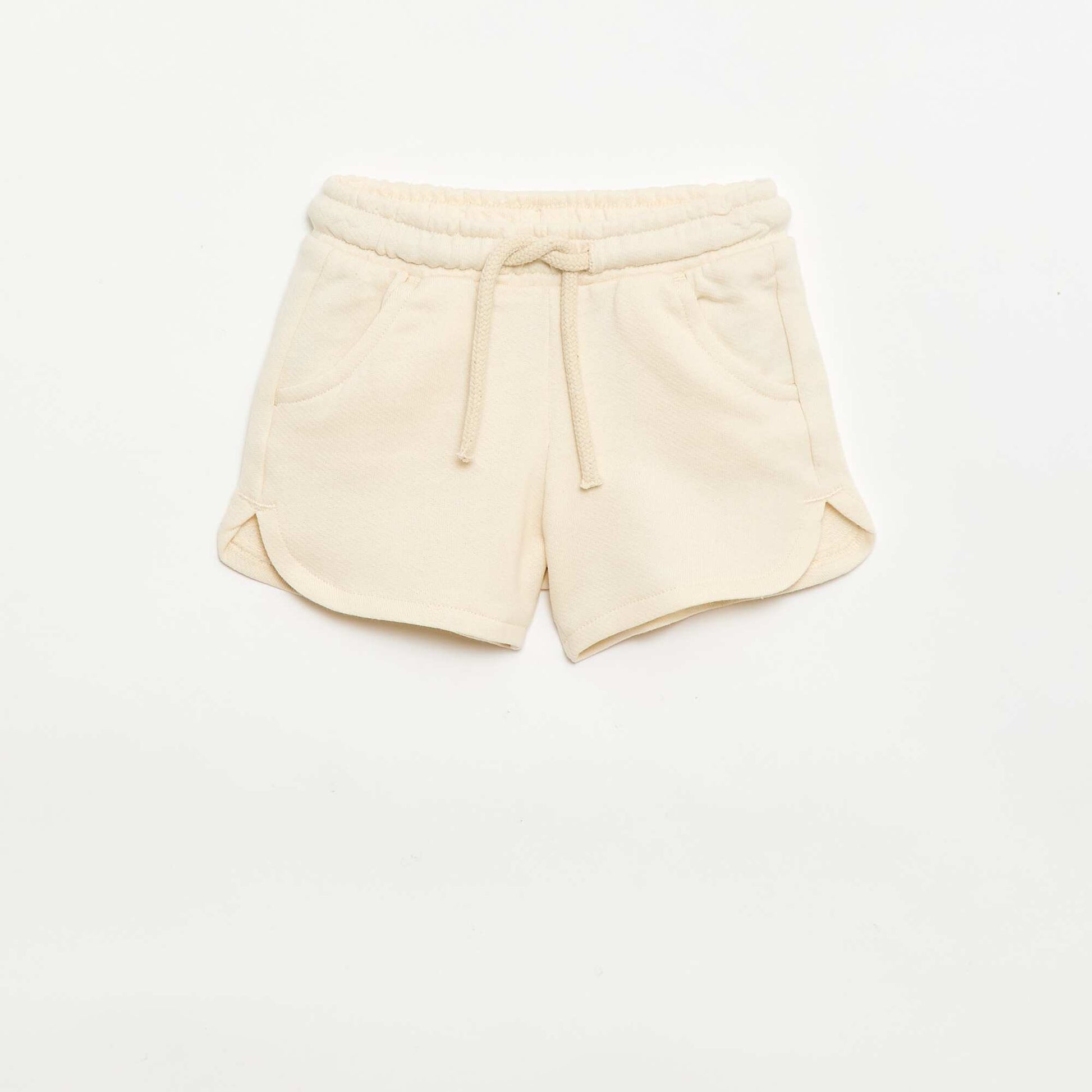 სადა მსუბუქი საწმისი შორტი თეთრი