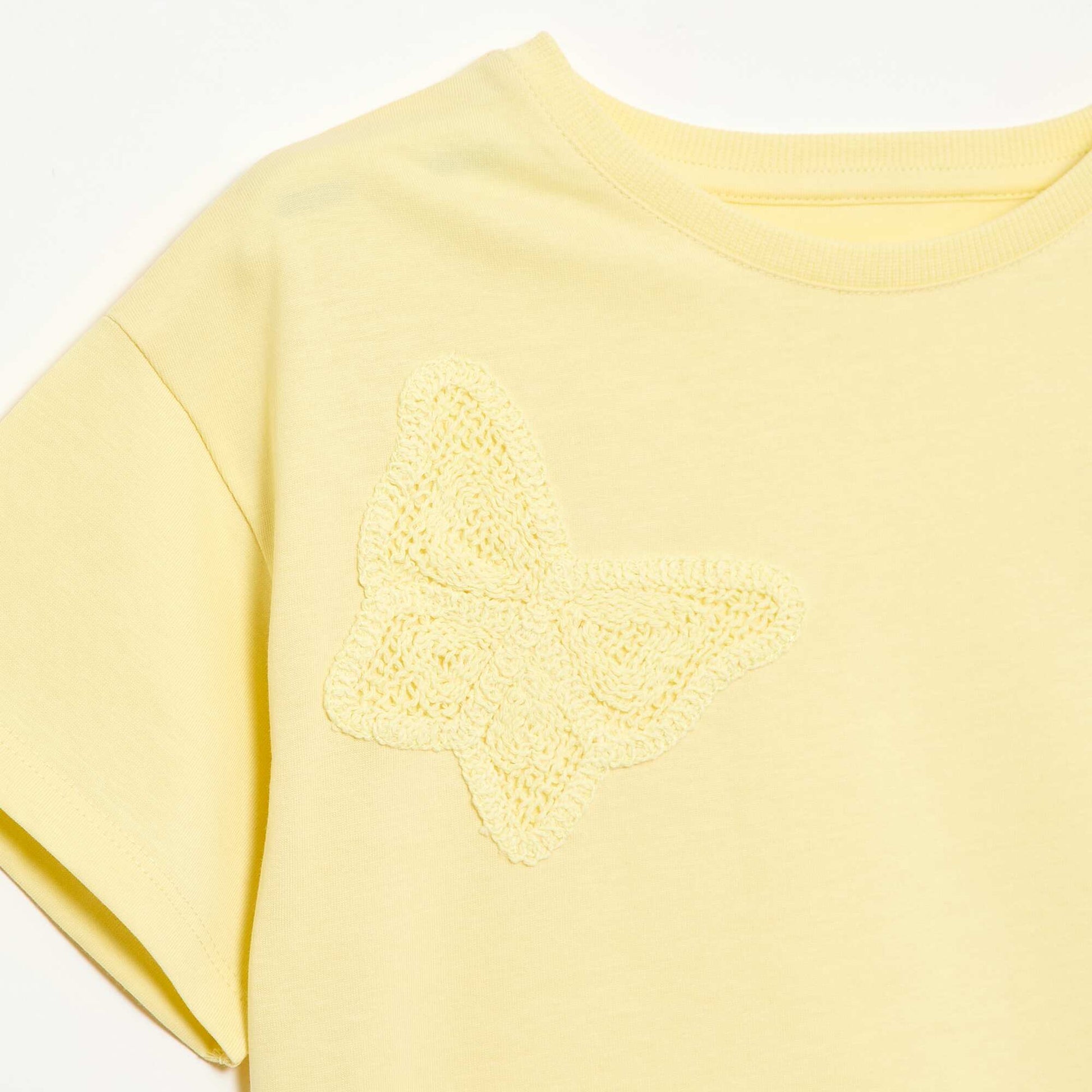 მაკრამეს ყვავილების მაისური ყვითელი