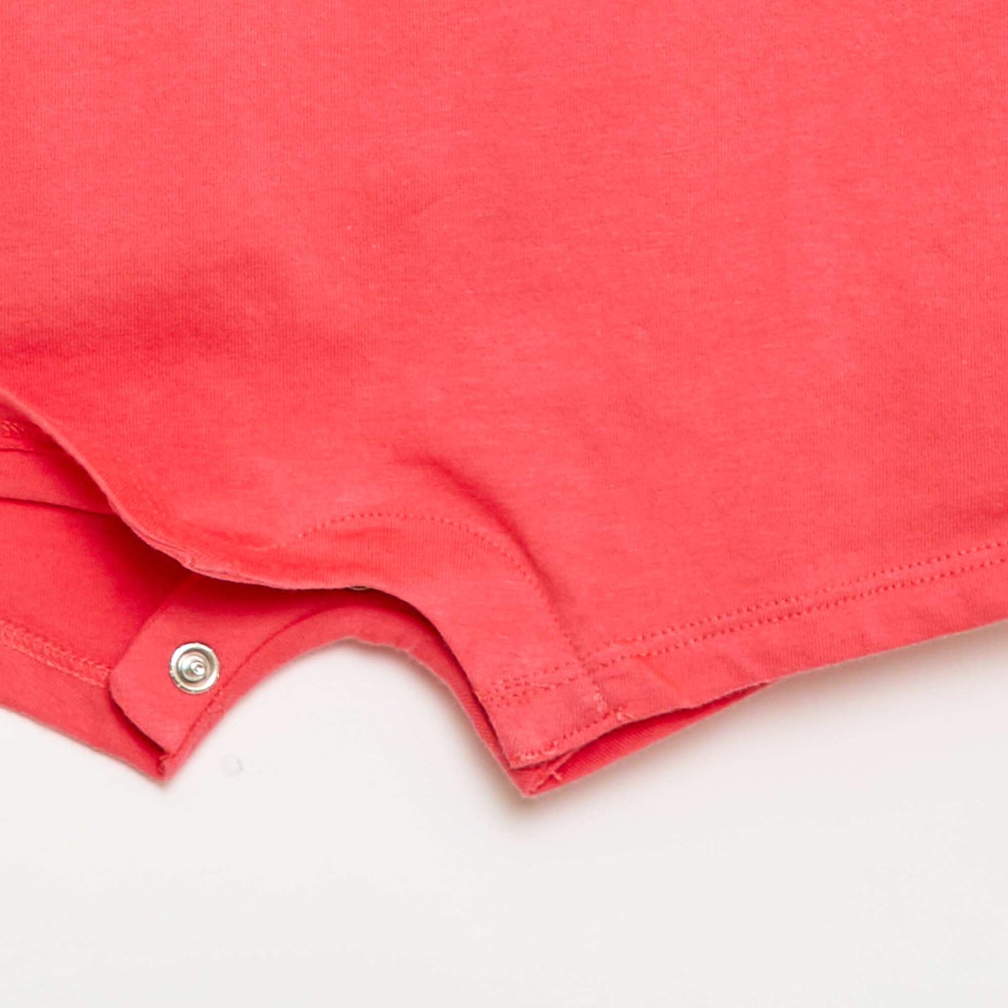 მოკლე ჯერსის ტანსაცმლის 2 შეკვრა თეთრი